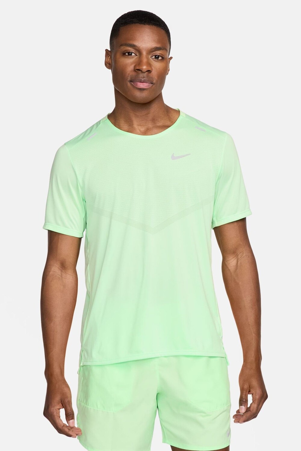 

Футболка для бега Rise 365 Nike, зеленый