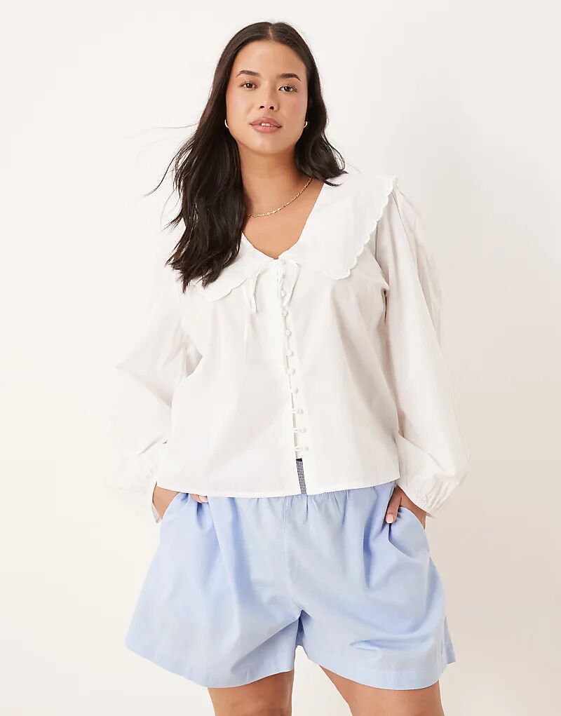 

Шорты ASOS DESIGN Curve из льняной смеси с контрастной талией и сборками, синие