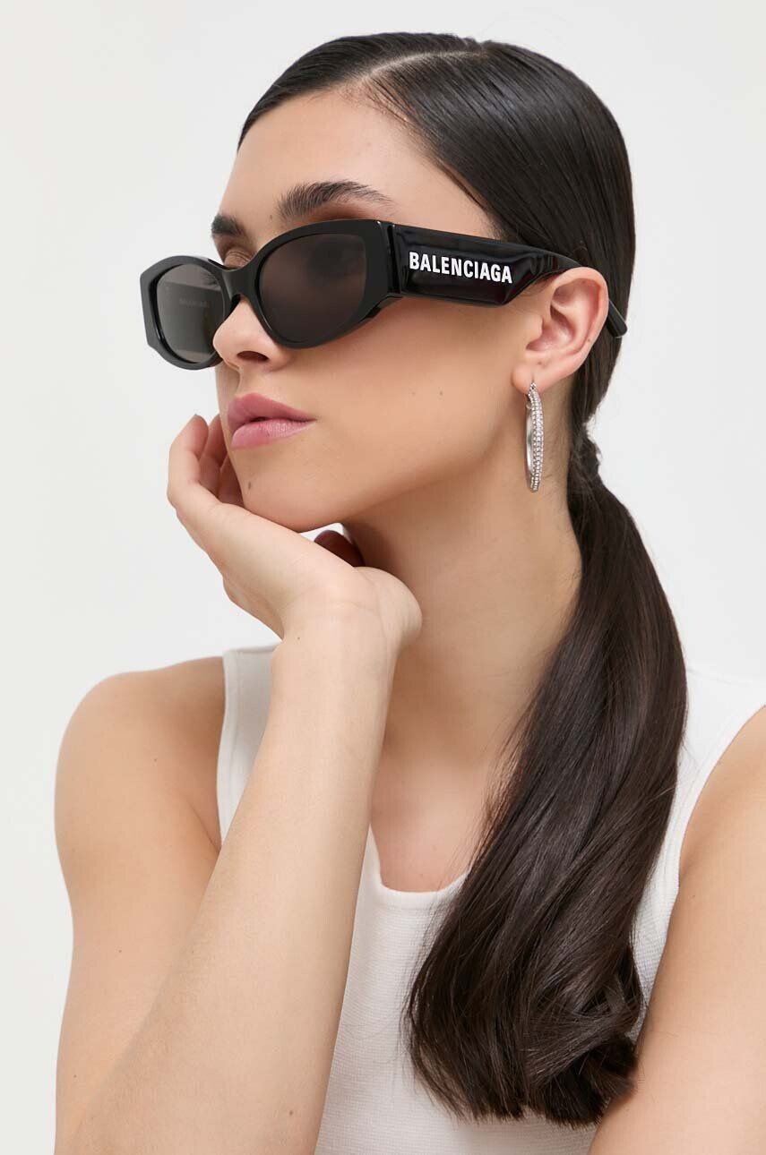

Солнцезащитные очки Balenciaga, черный