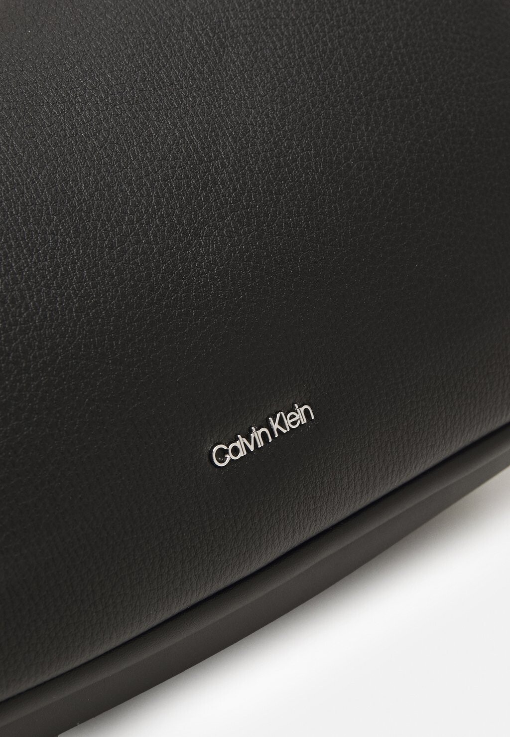 

Сумочка REFINE SHOULDER BAG Calvin Klein, черный