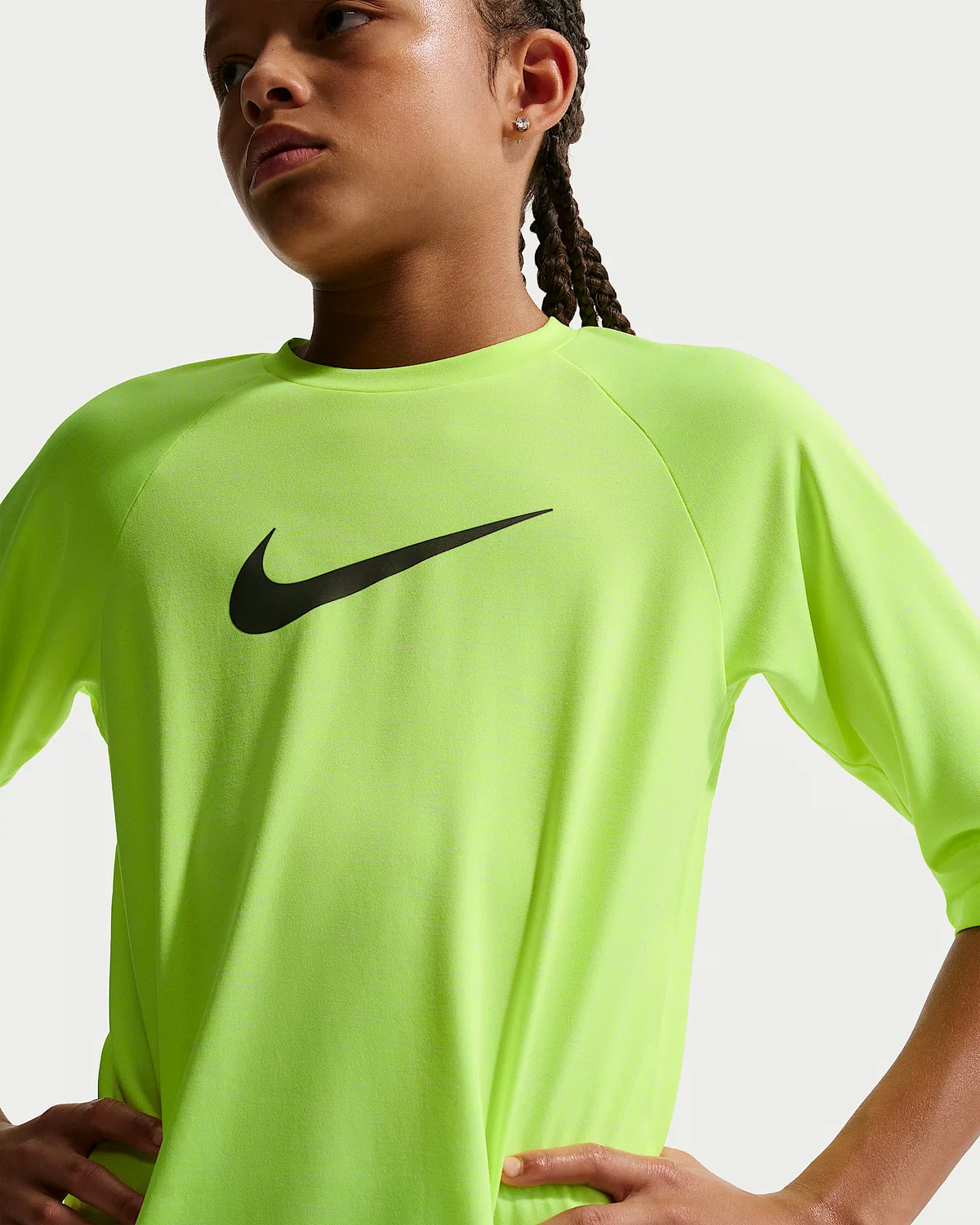 Детская футболка Nike Swim Hydroguard Essential Dri-FIT UV с коротким рукавом, Volt — фото 3