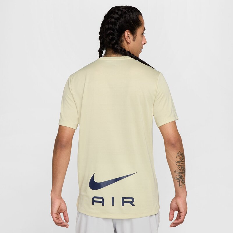 Футболка Air Run Nike, цвет lt khaki — фото 2