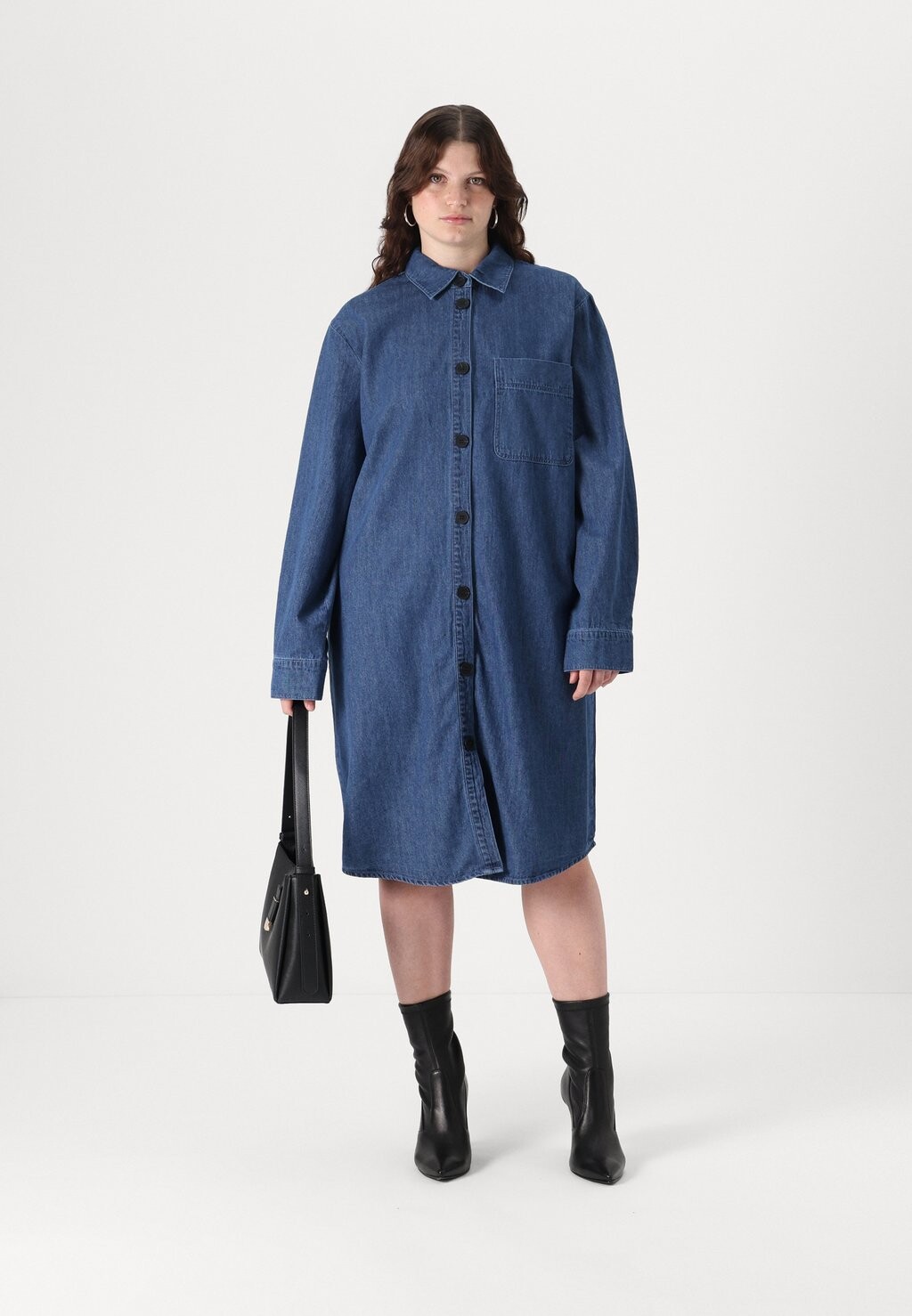 

Платье-рубашка VMCELOISE DRESS Vero Moda Curve, темно-синий деним