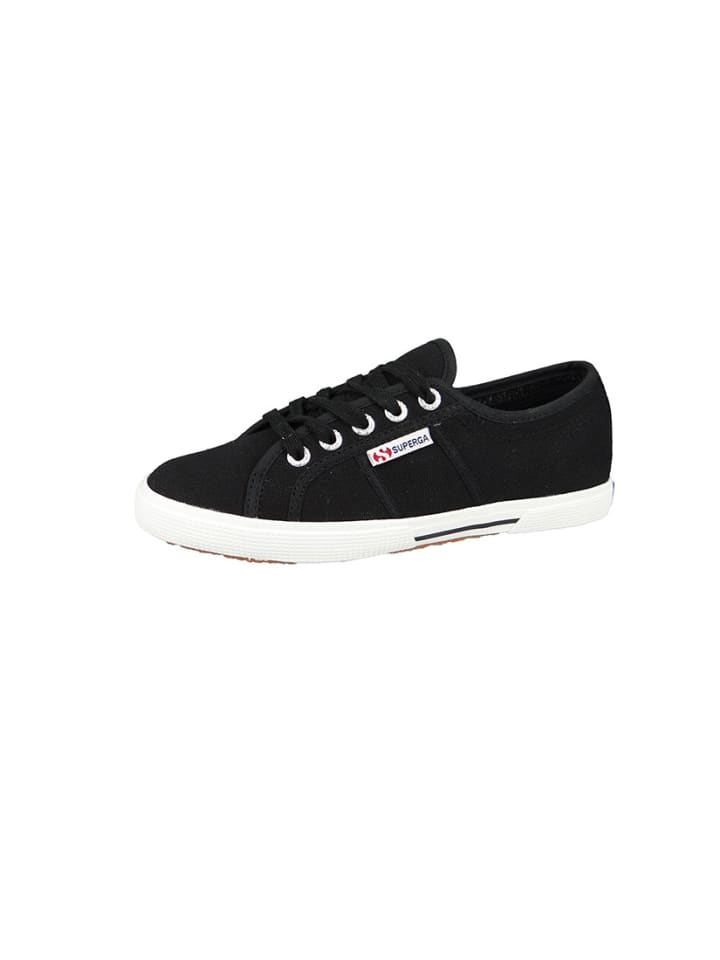 

Кроссовки на шнуровке Superga