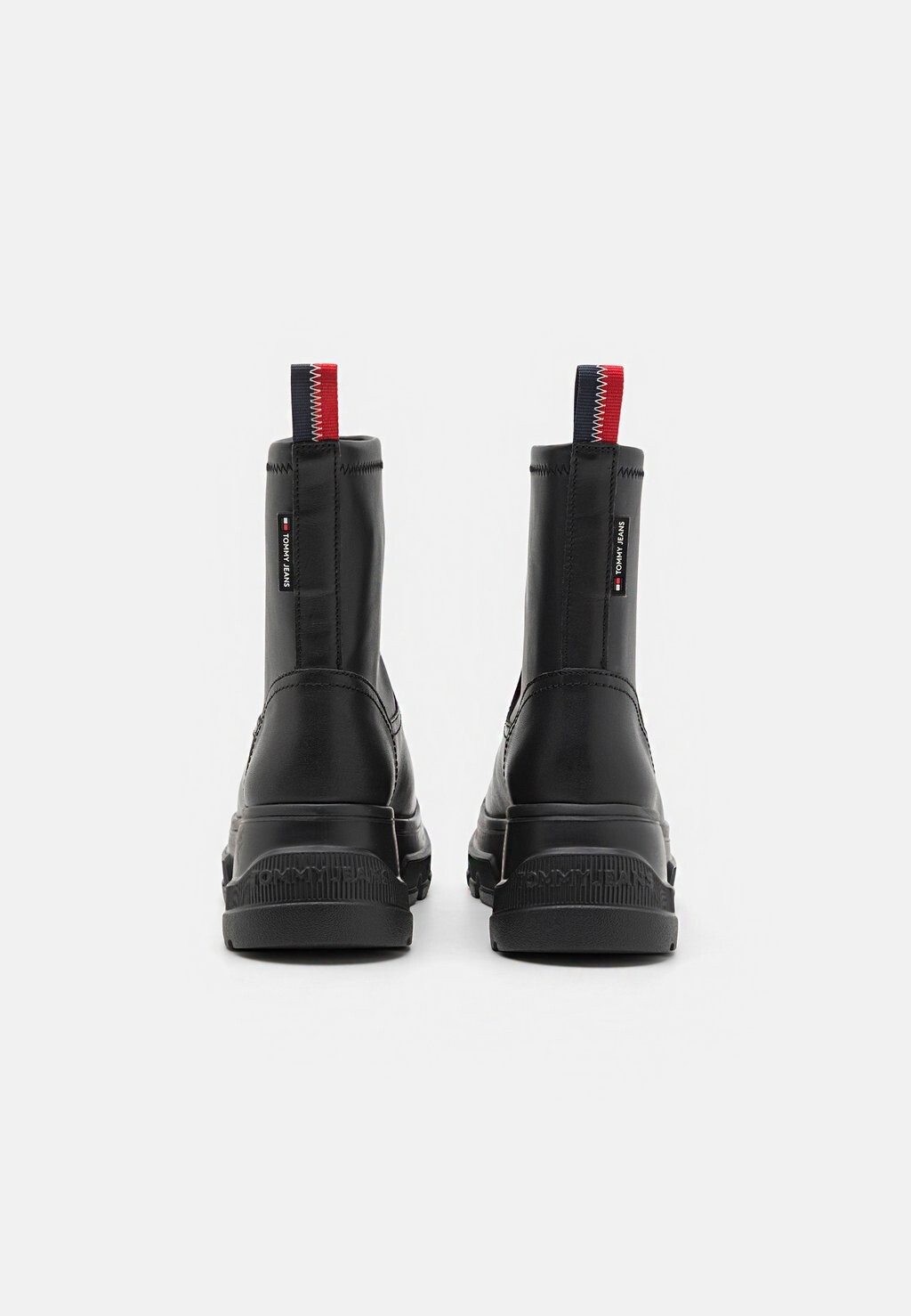

Ботильоны на платформе CHUNKY CHELSEA BOOT Tommy Jeans, черный