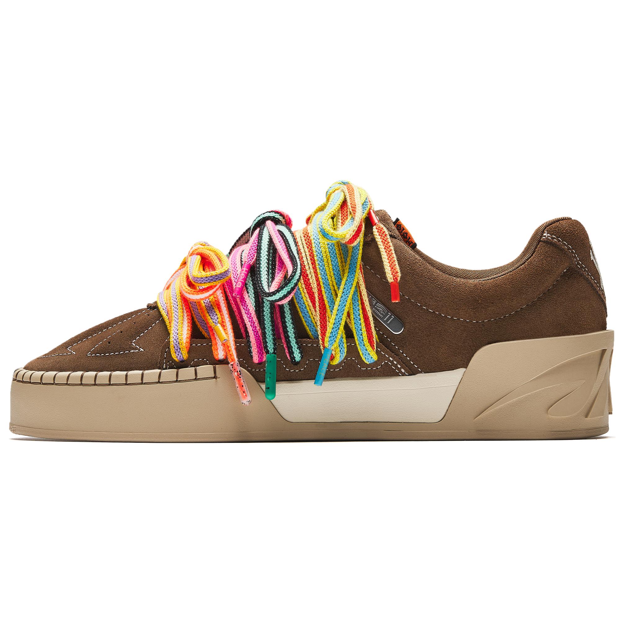 

Кай Хэла Браун ANTA, Цяо Му Браун