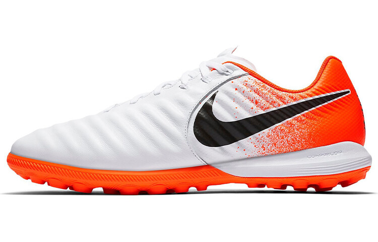 

Nike Футбольная обувь Мужчины