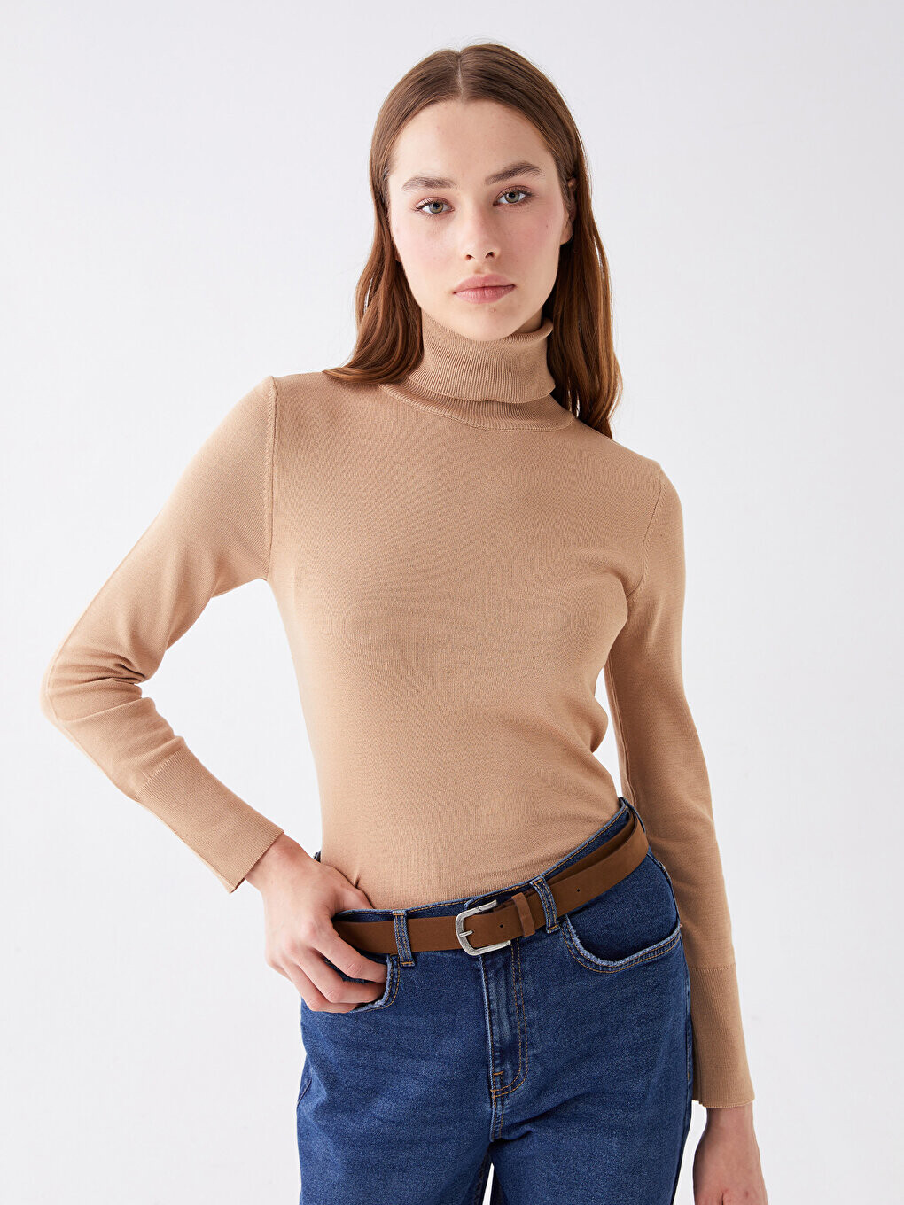 

Однотонный женский трикотажный свитер с водолазкой и длинными рукавами LCW Casual, светло-коричневый