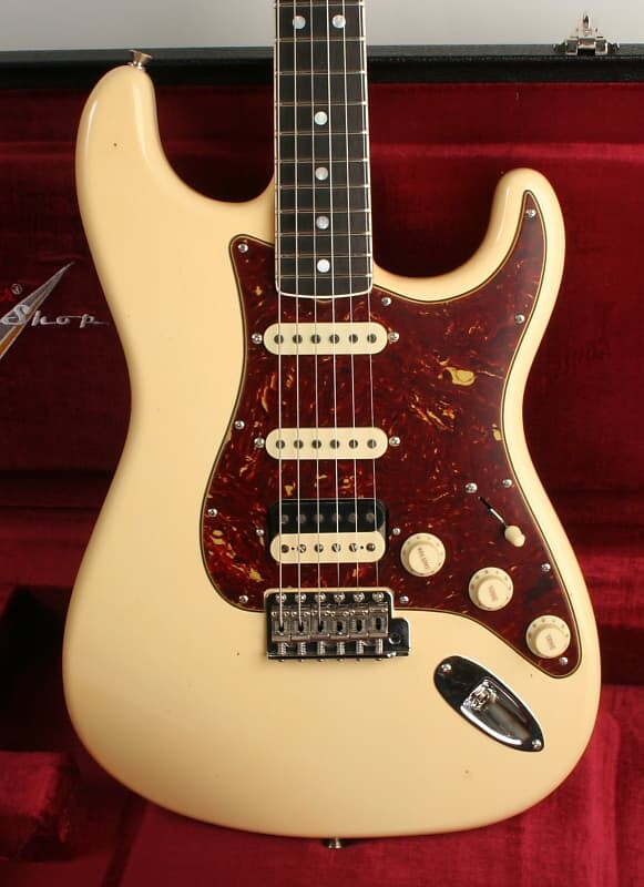

Электрогитара Fender Custom Shop Limited Edition '67 Stratocaster HSS Journeyman Relic Guitar Aged Vintage White CZ577133