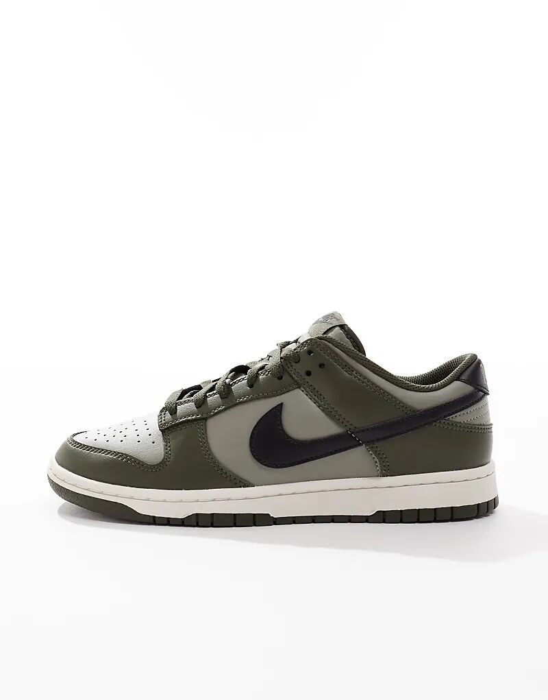 Кроссовки Nike Dunk Low Retro зеленого цвета — фото 2