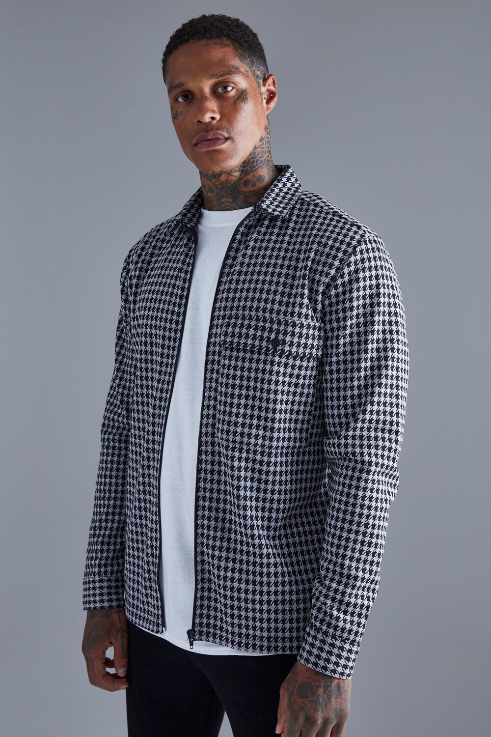 

Жаккардовая рубашка Dogtooth на молнии boohooMAN, серый