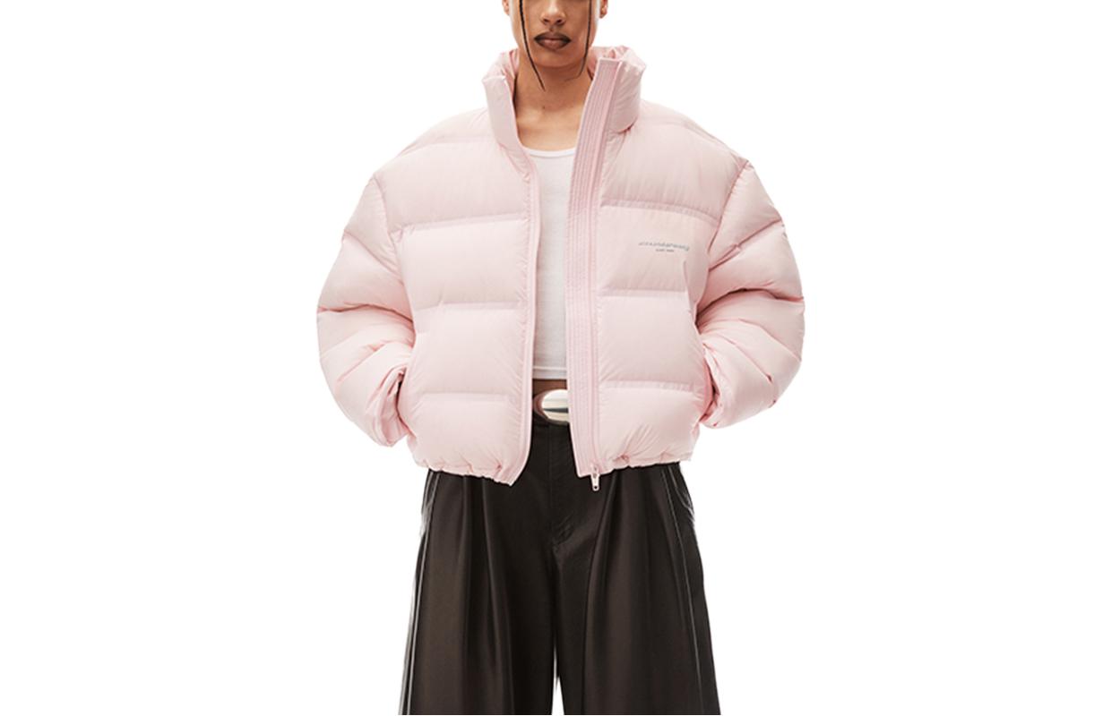 

Кроп-пуховик с логотипом со светоотражающим эффектом Alexander Wang, светло-розовый