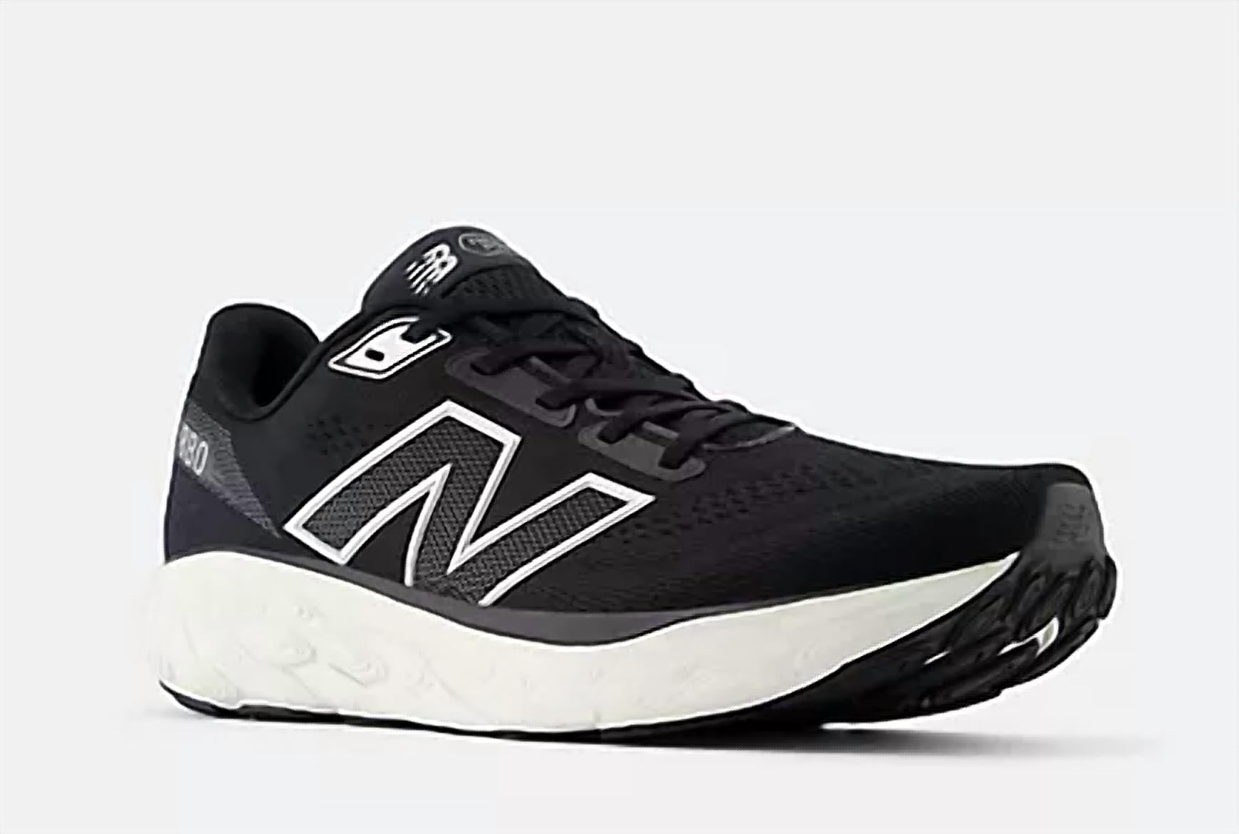 Женские кроссовки для бега в черном цвете New Balance