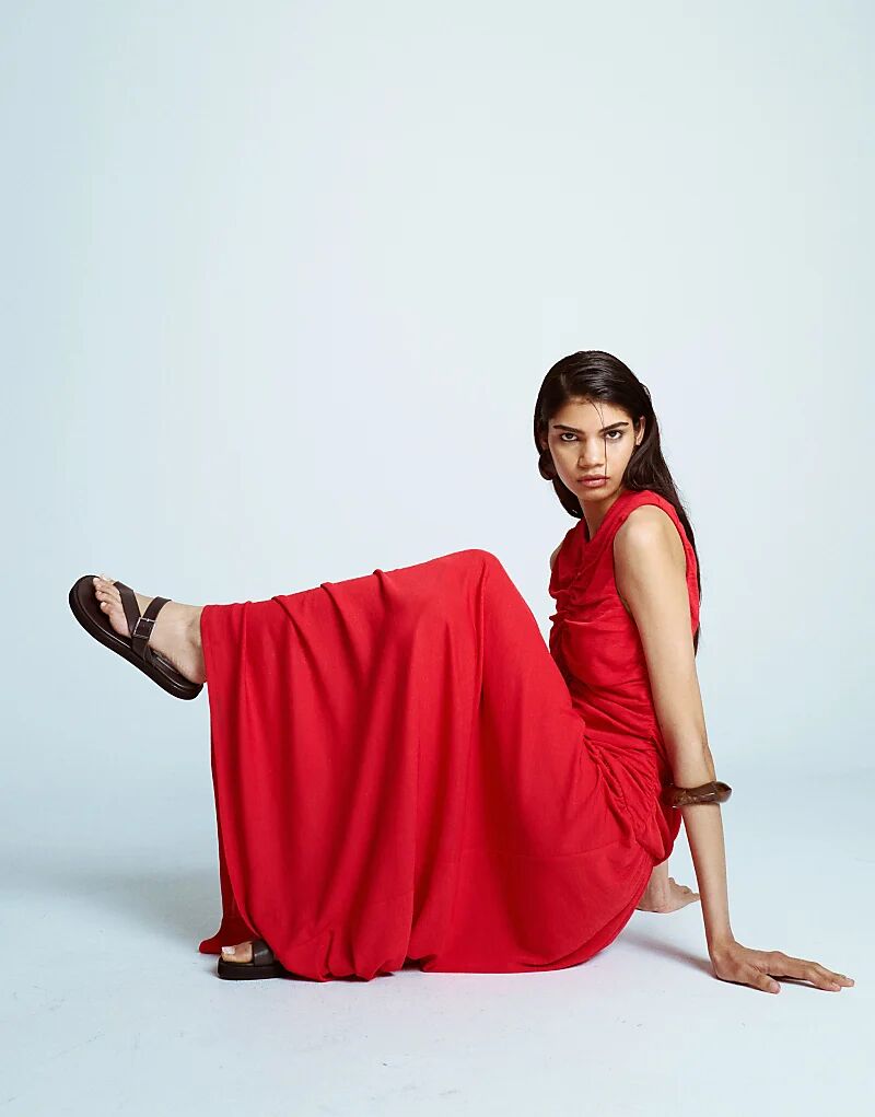 

Платье макси с заниженной талией и сборками Topshop красного цвета