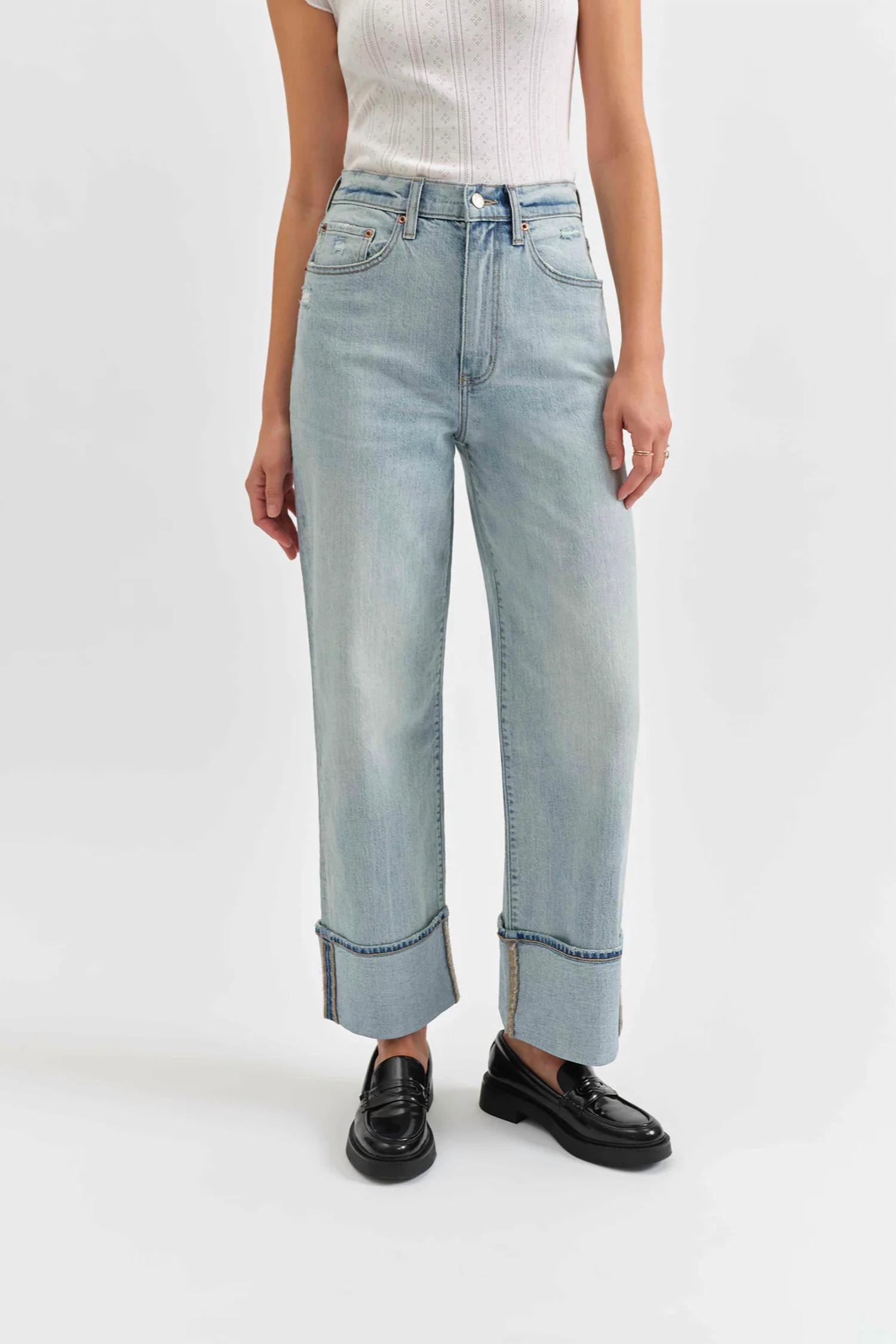 

Женские джинсы Eastside High Rise Loose в цвете Cherish DAZE, Cherish