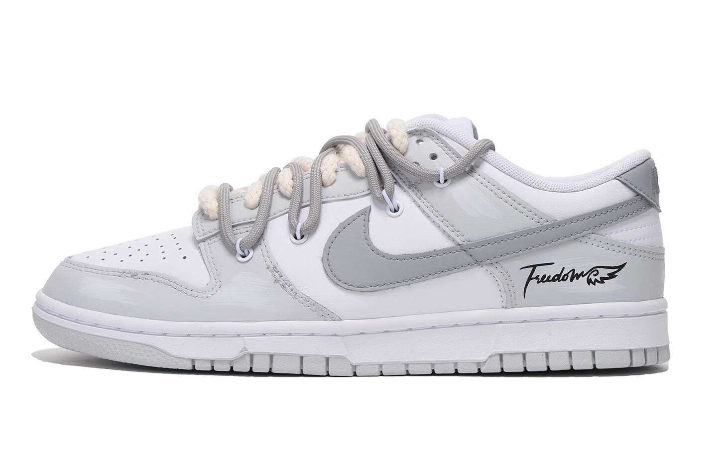 

Кроссовки Nike Dunk Skateboard Shoes Women's Low-Top Gray White