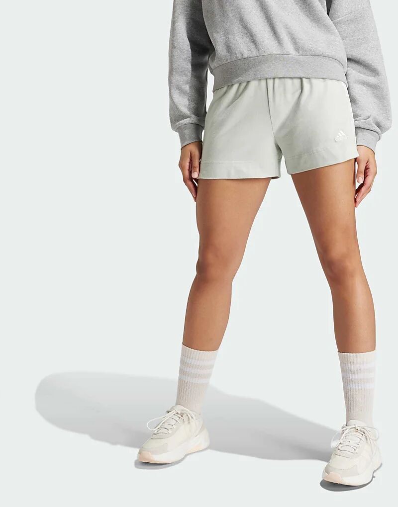 

Узкие шорты Essentials с тремя полосками из льна зеленого цвета adidas