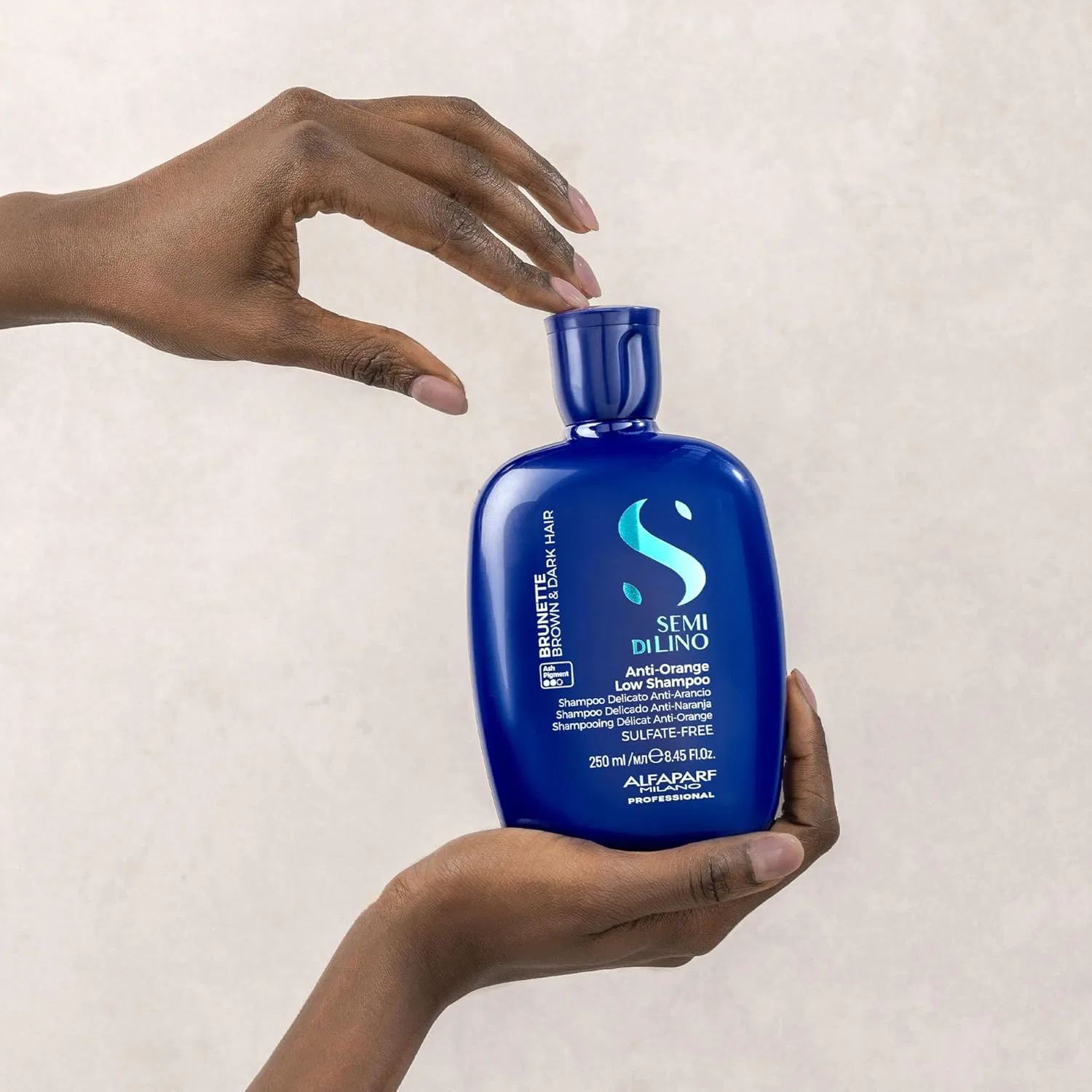 Шампунь против оранжевого оттенка «Semi di Lino Brunette Anti-Orange Low» от Alfaparf Milano Alfaparf Milano — фото 4