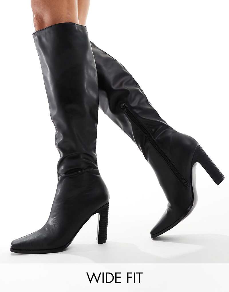 

Public Desire Wide Fit - Acquilla - Черные сапоги из искусственной кожи с квадратным носком