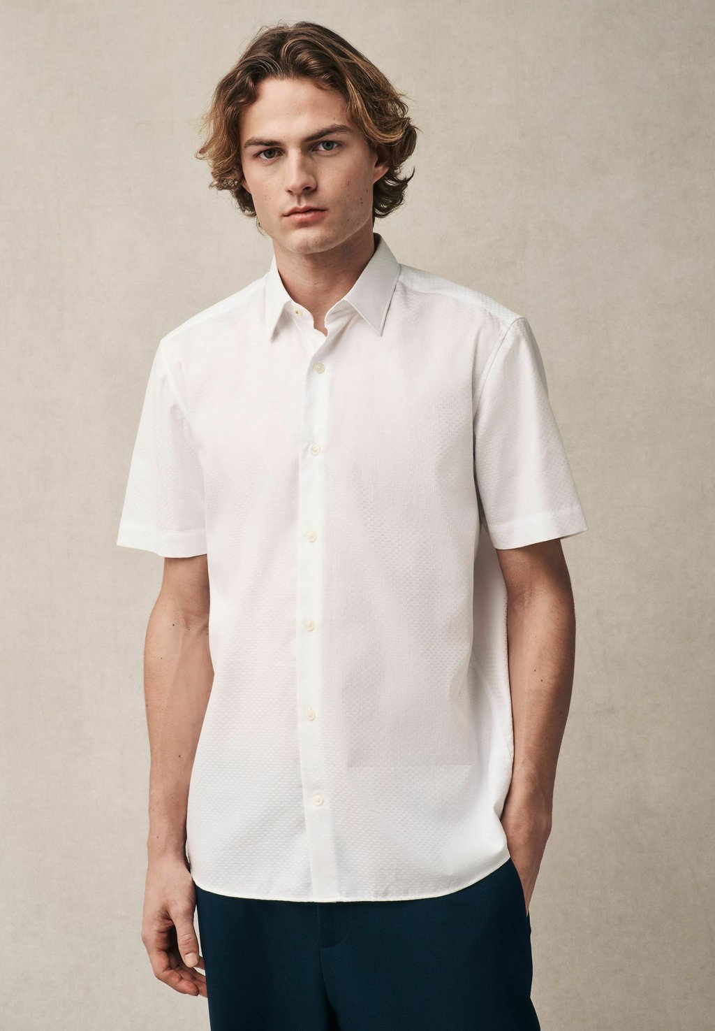 

Рубашка REGULAR FIT - SHORT SLEEVE TEXTURED Next, белый