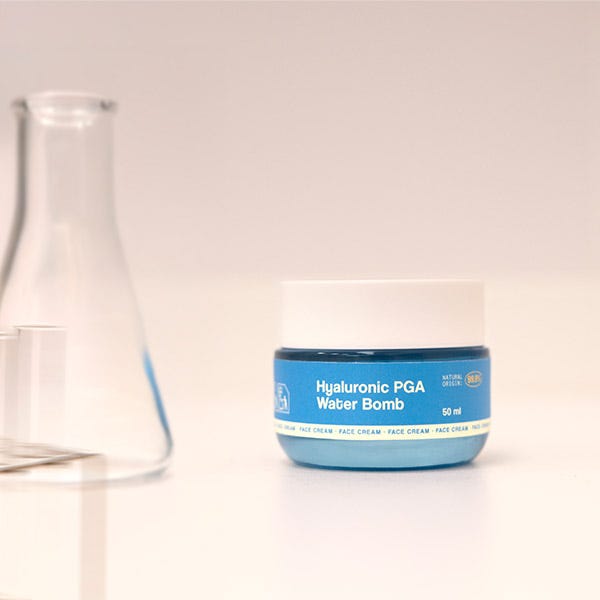 Крем для лица Freshly Cosmetics — Ультралегкий -часовой увлажняющий Hyaluronic PGA Water Bomb, 50 мл — фото 4