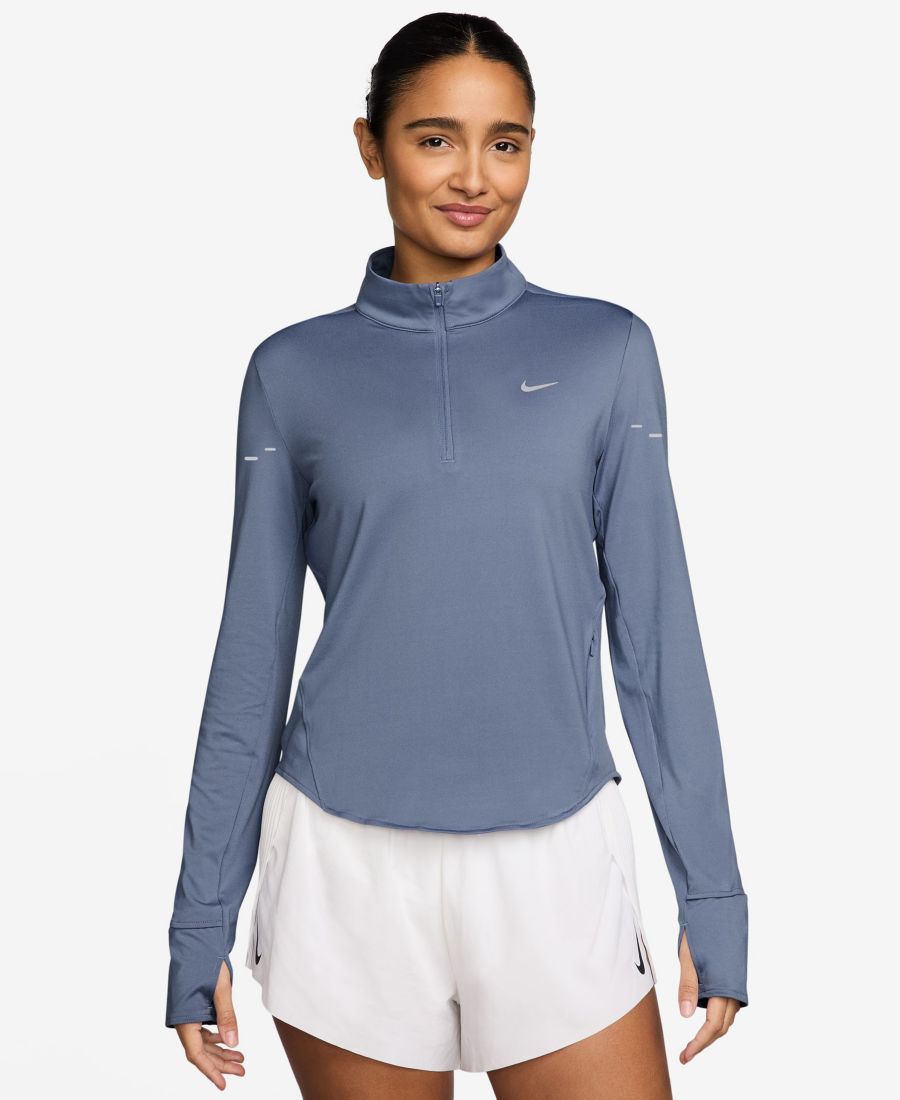 

Женская беговая футболка Swift Dri-FIT UV с молнией на четверть длины Nike, World Indigo/Reflective Silver, Фиолетовый, Женская беговая футболка Swift Dri-FIT UV с молнией на четверть длины Nike, World Indigo/Reflective Silver