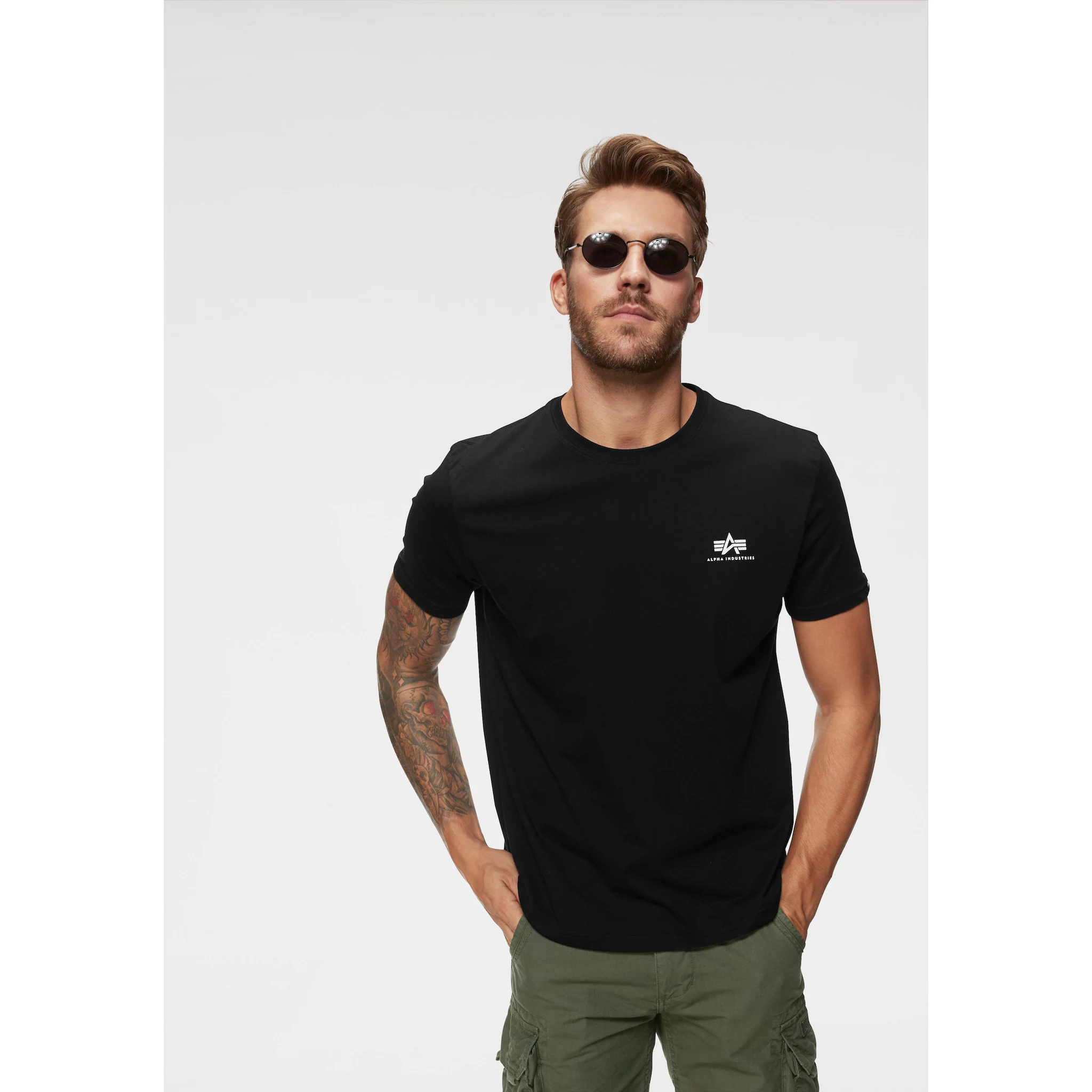 

Рубашка с круглым вырезом Alpha Industries "BASIC T SMALL LOGO", черный
