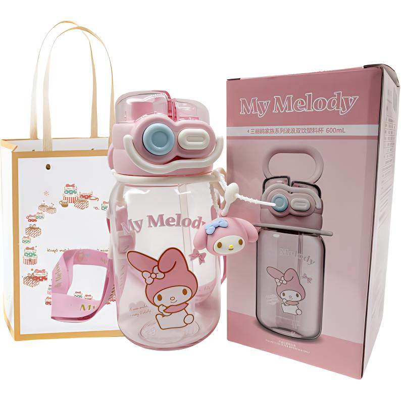 

Пластиковая кружка с соломинкой 600 мл Sanrio