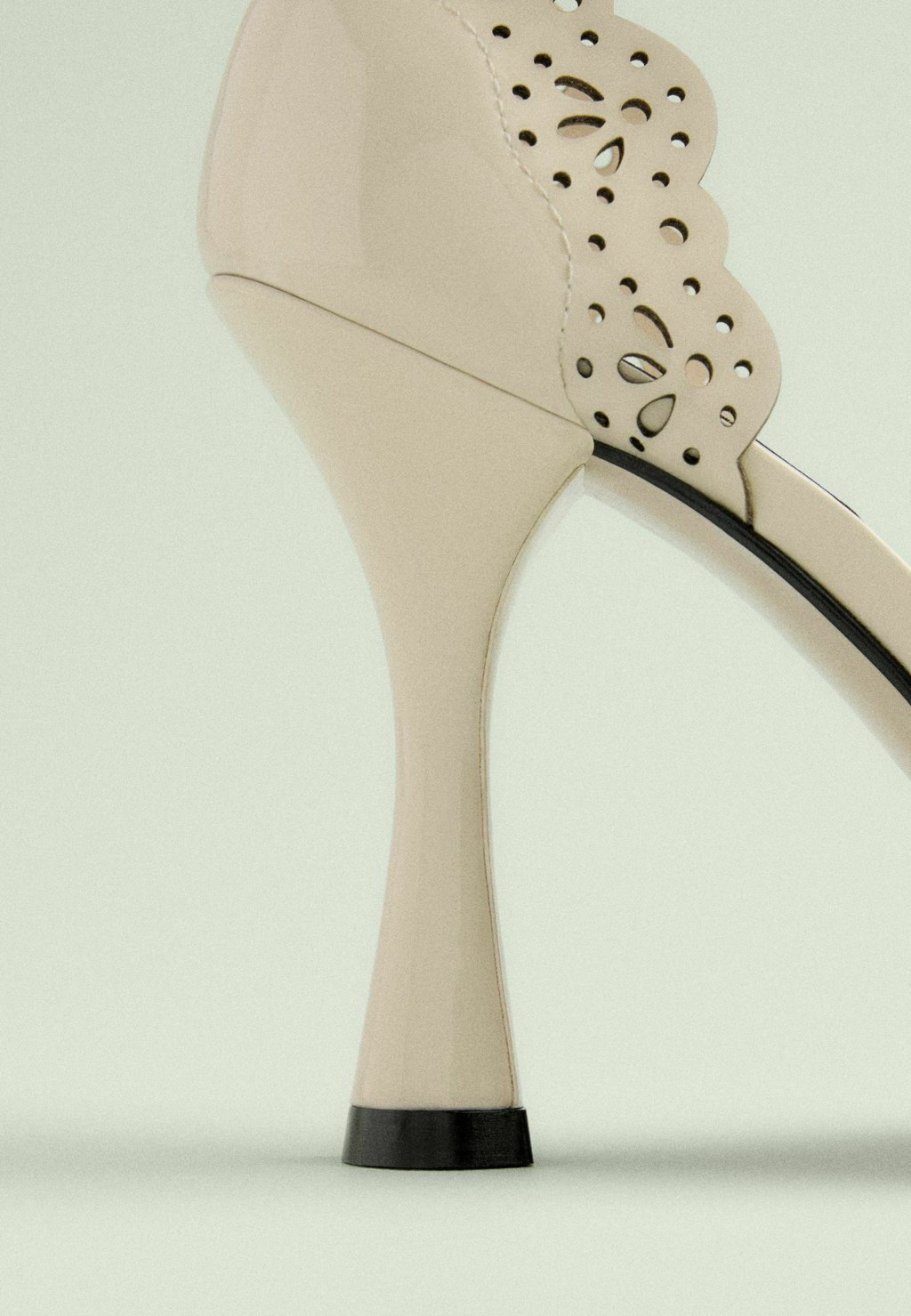 Классические туфли на каблуке REGULAR FIT - TABITHA SIMMONS X ORTON ROUND TOE LASER CUT DETAIL Next, бежевый — фото 4