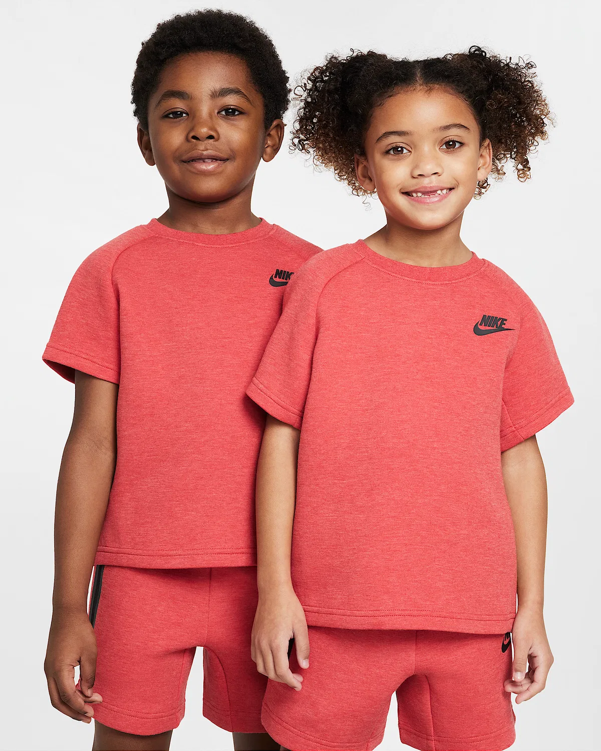 Детский набор из 2 предметов Nike Little Kids' Crew Set, Light University Red Heather — фото 3