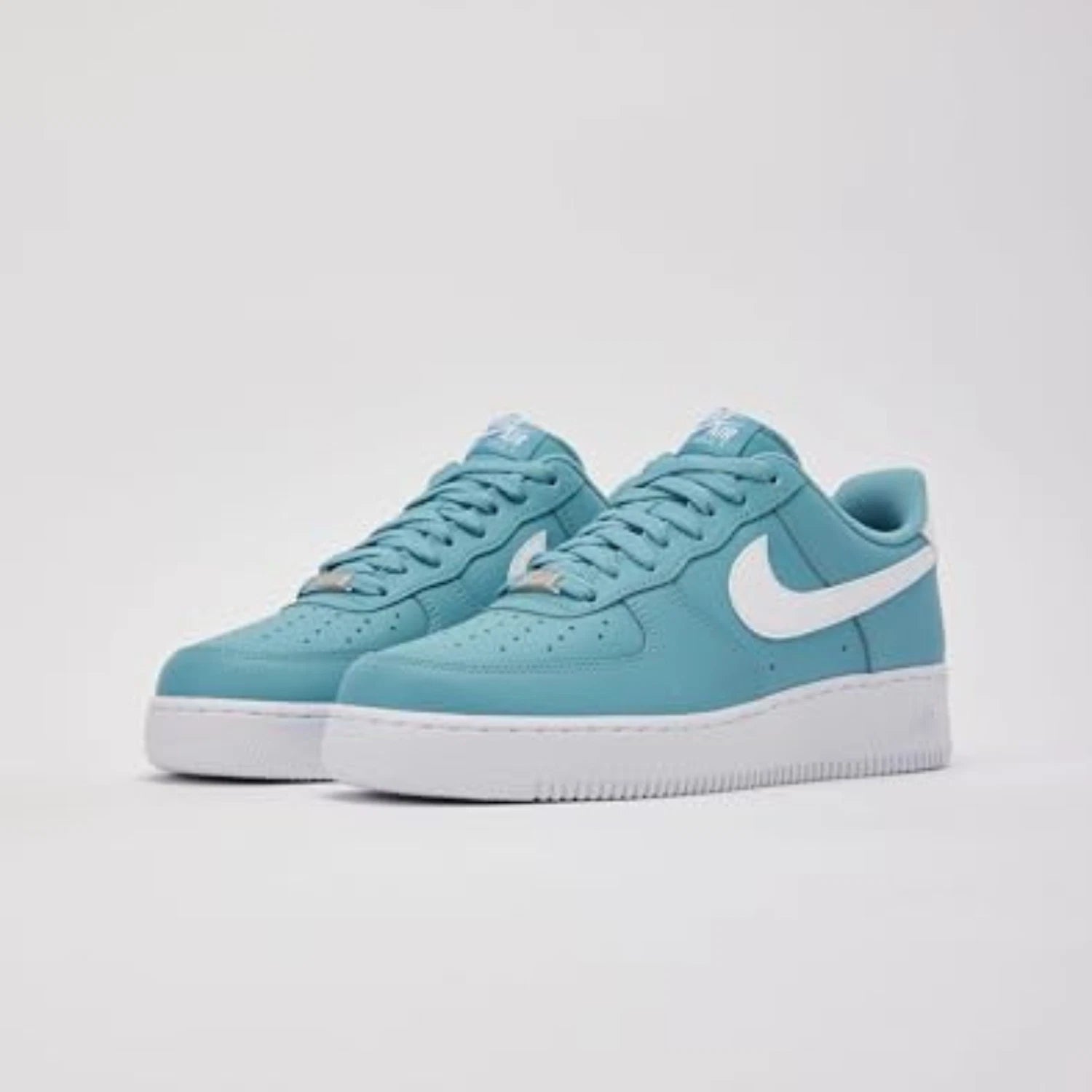 

Кроссовки Nike Air Force 1 Low '07 FJ4146-401, мужские, синие, на платформе, TF8068 Nike, синий