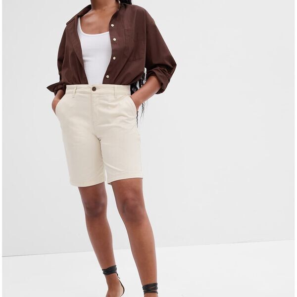 

Шорты-Бермуды chino из эластичного хлопкового полотна Gap, белый