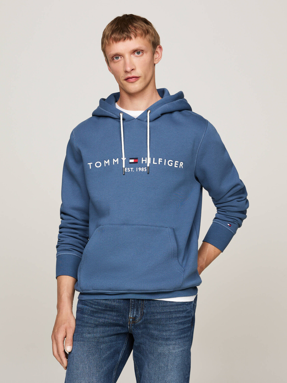 

Толстовка Tommy Hilfiger Regular Fit, синий