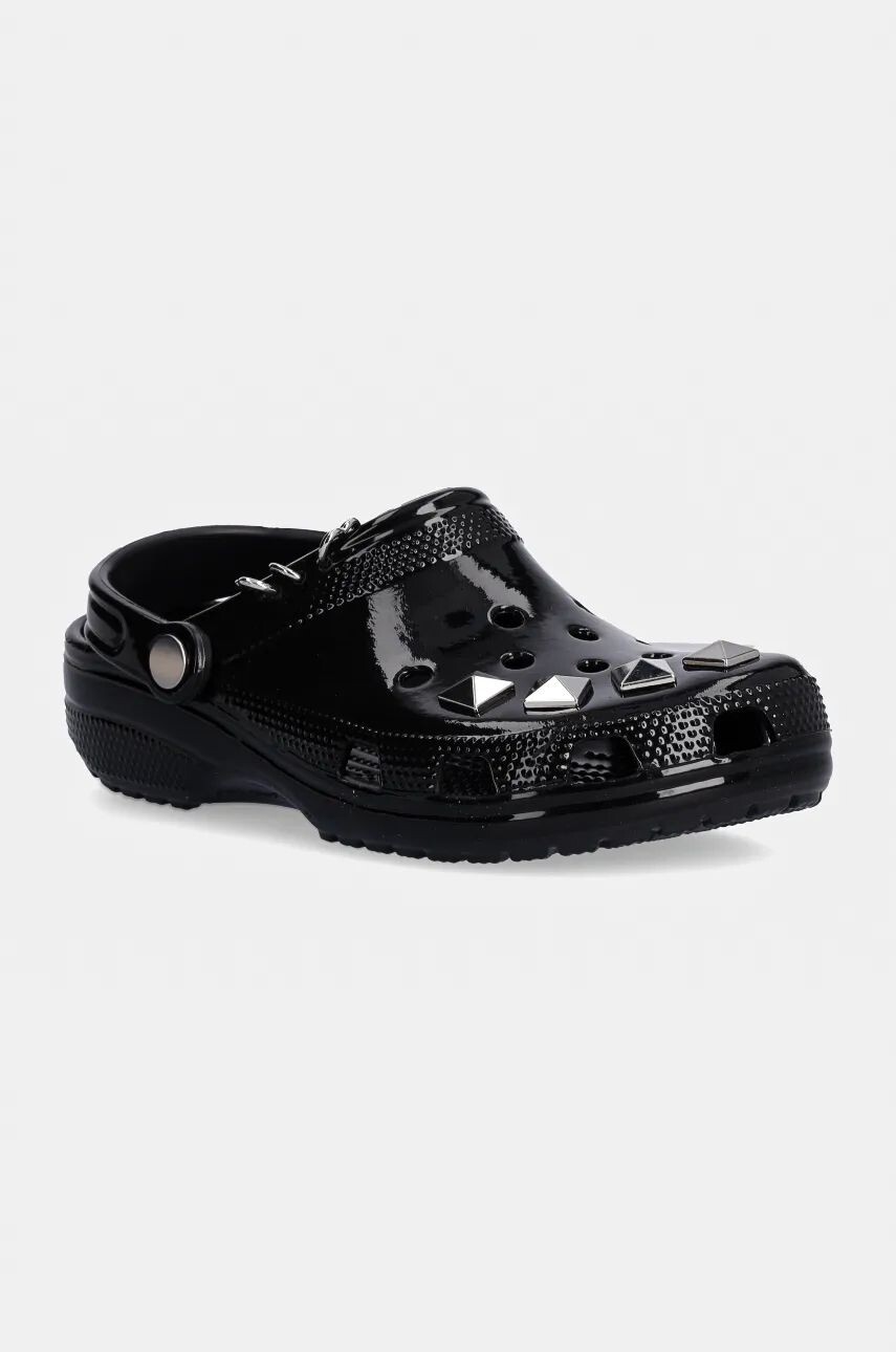 

Классические шлепанцы Crocs с шипами, черный