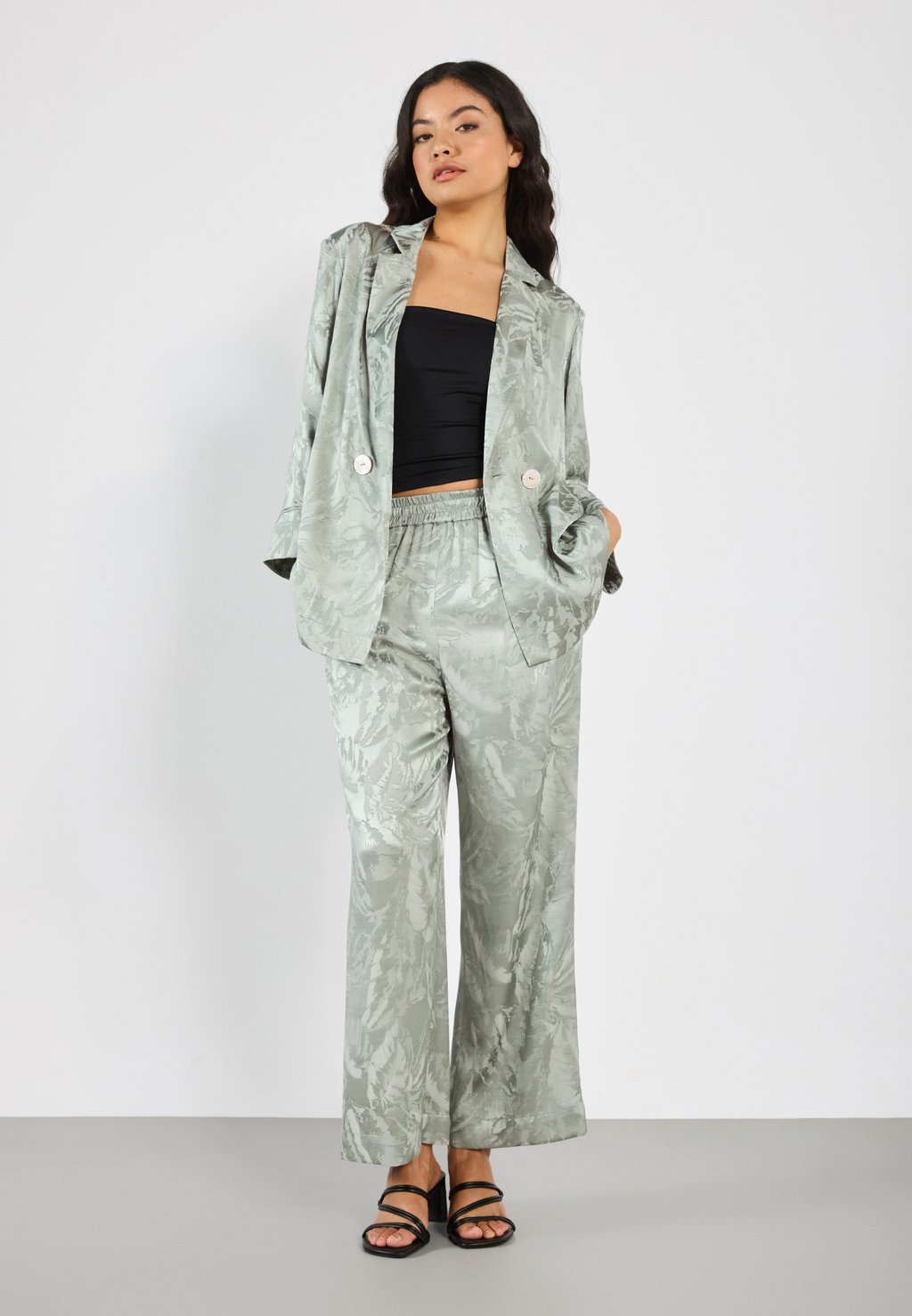 

Брюки BLAZER AND TROUSERS SET - Blazer Even&Odd by Zalando, зеленый