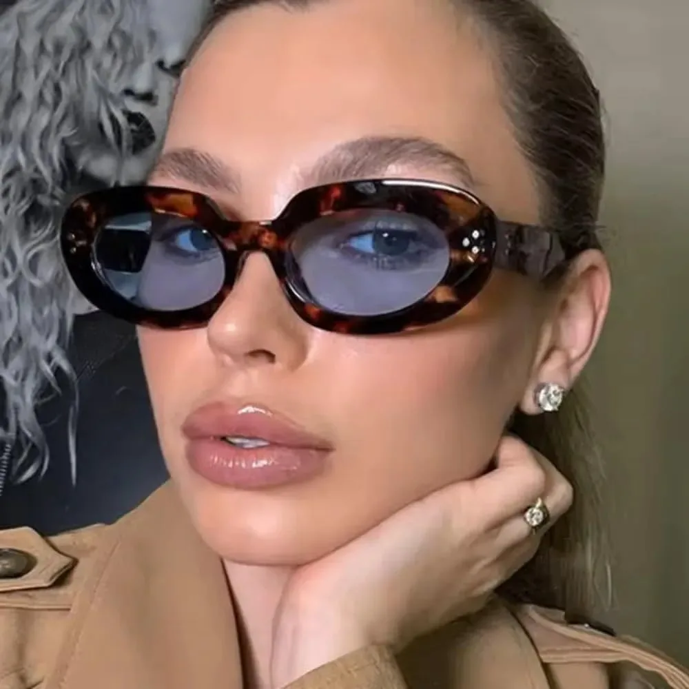 

Солнцезащитные очки Bullabulling в стиле ретро, ​​овальные, для женщин, в стиле 90-х, винтажные, 2025, стильные, с заклепками, защита от ультрафиолета UV400, Leopard