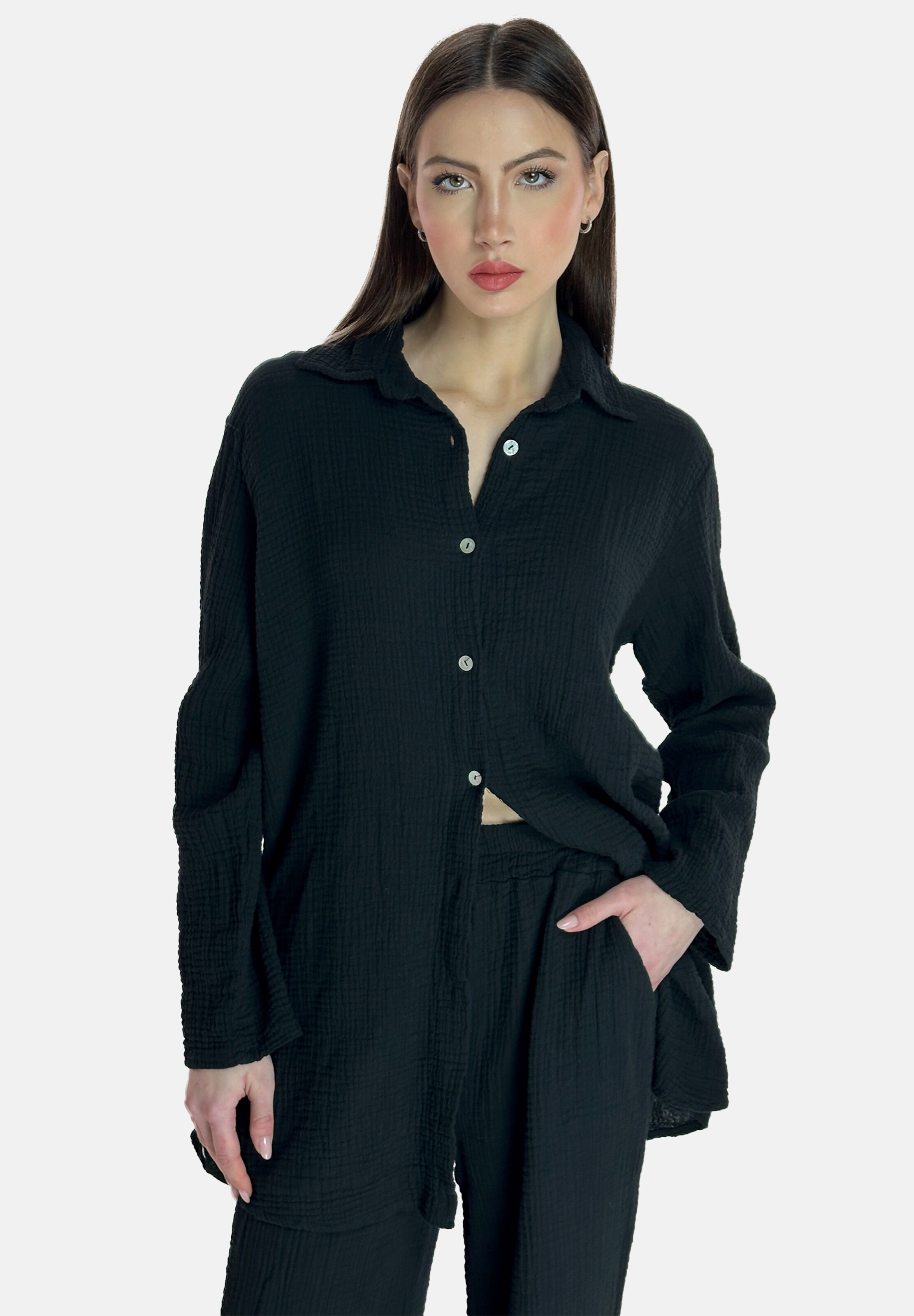 

Elara Домашняя одежда в черном цвете