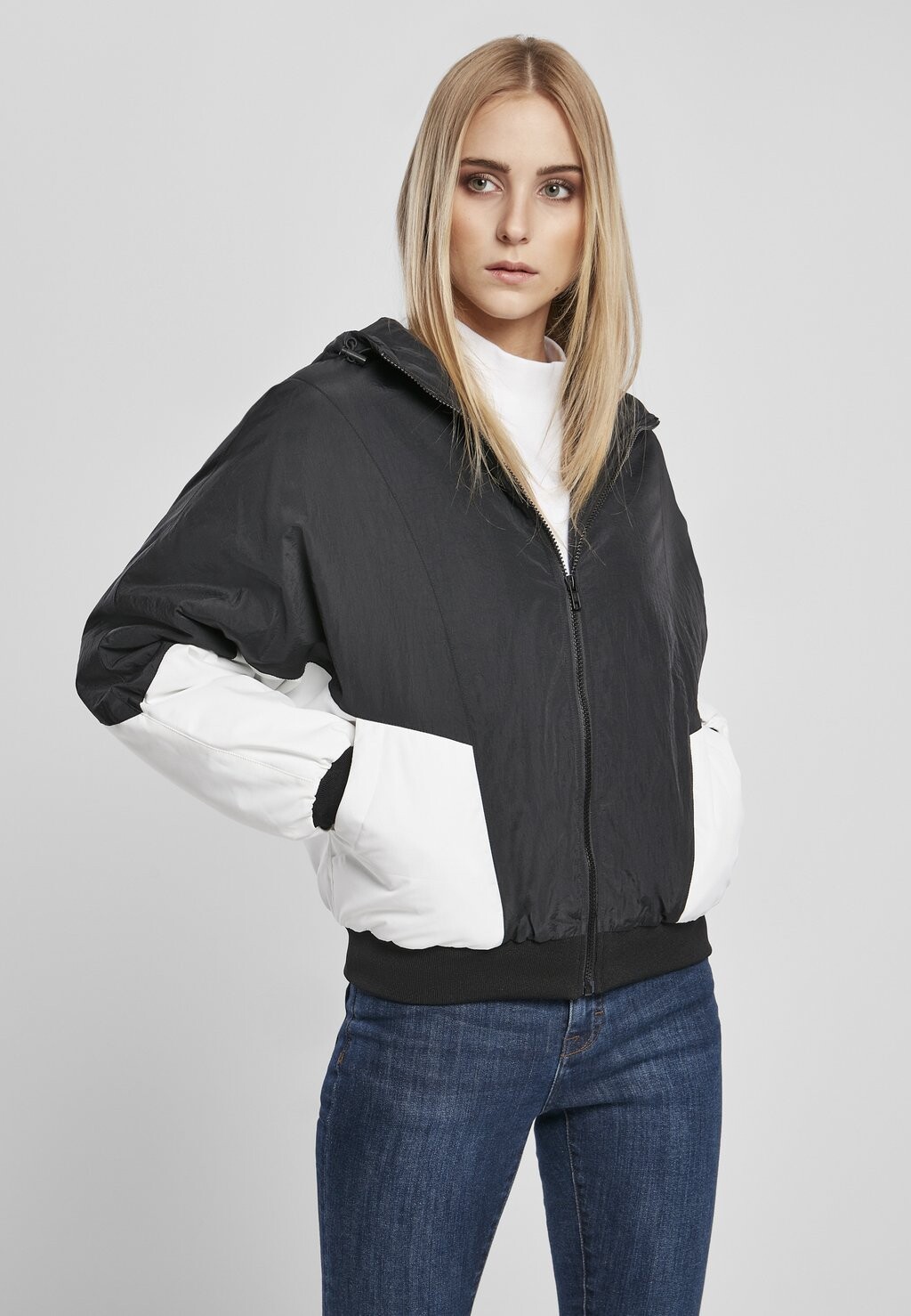 

Бомбер Urban Classics FRAUEN LADIES PADDED 2-TONE BATWING JACKET, цвет Black/White, Серый, Бомбер Urban Classics FRAUEN LADIES PADDED 2-TONE BATWING JACKET, цвет Black/White