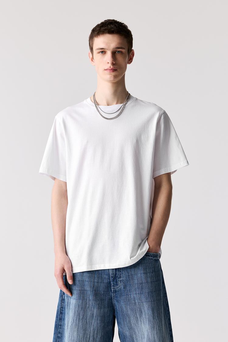 

Базовая хлопковая футболка с коротким рукавом Pull And Bear, белый