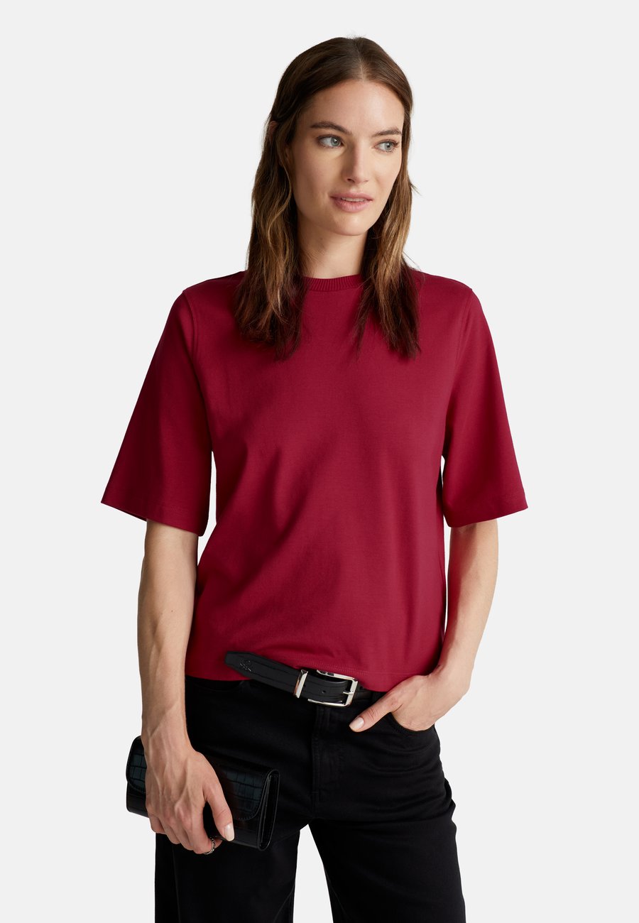 

Футболка United Colors of Benetton BOXY FIT, Red