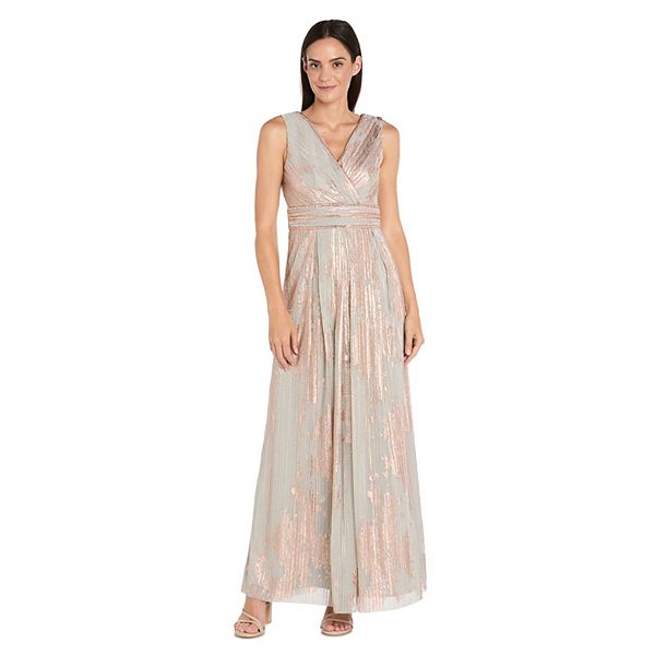 

Женское платье из металлизированного трикотажа с фольгированным принтом и плиссировкой R&M Richards