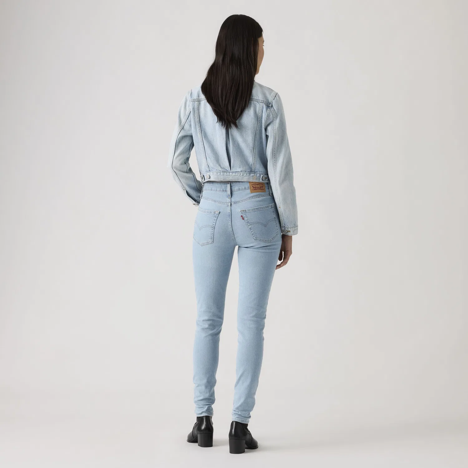 721 Джинсы-скинни с высокой посадкой для женщин Levi's, Light Wash — фото 3