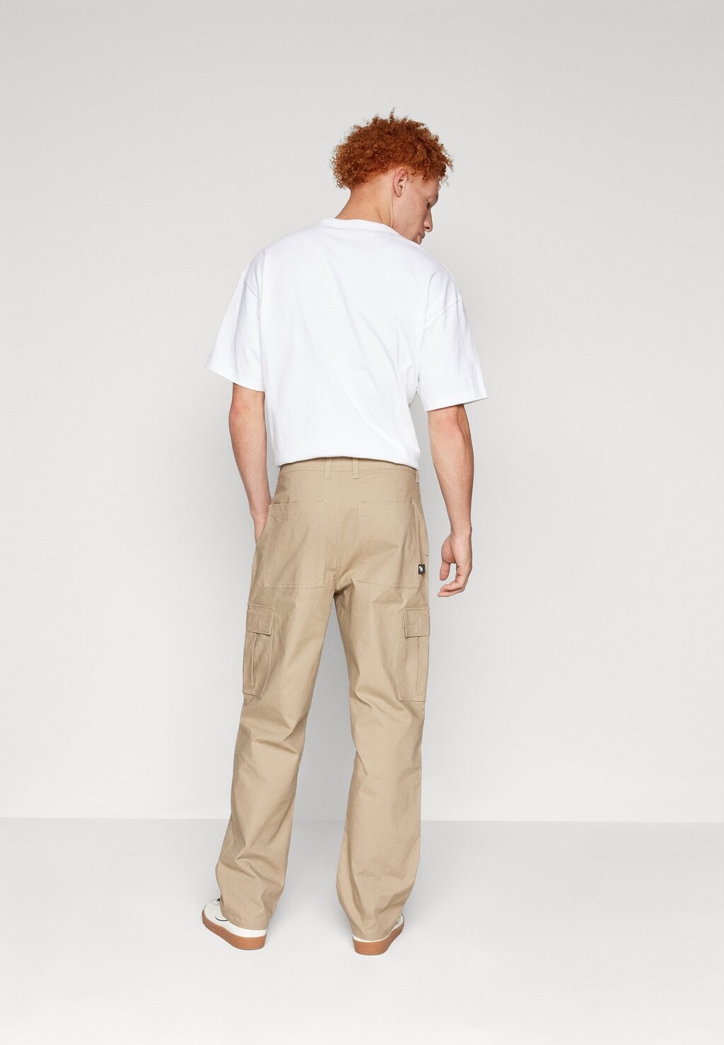 Брюки с боковыми карманами Club Pant Nike, хаки — фото 4