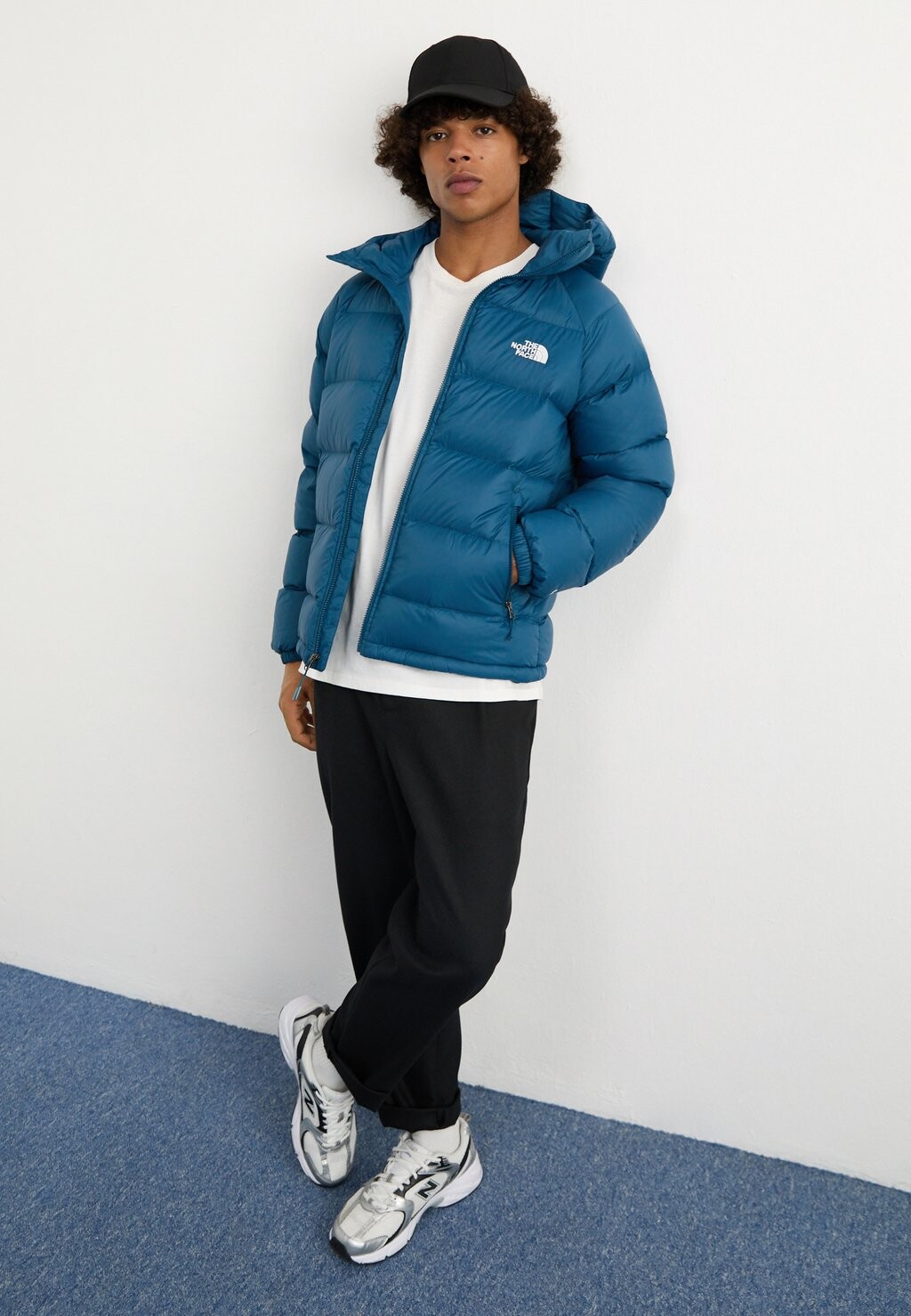 

Пуховик HYDRENALITE HOODIE The North Face, темно-синий