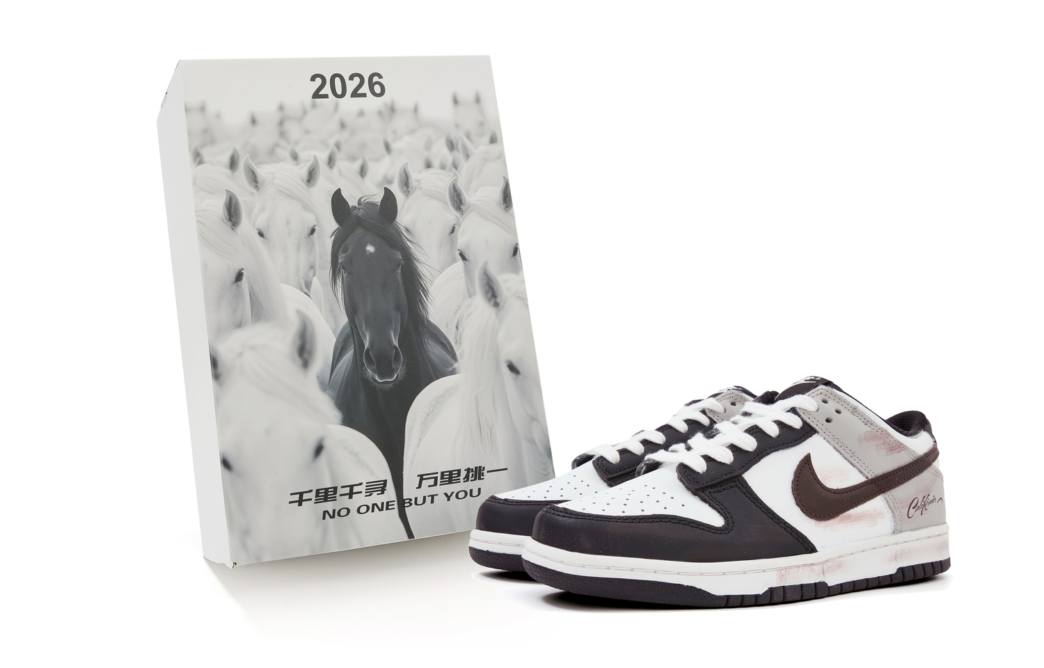 

Nike Dunk Abrasion Resistant Low top Skateboard Shoes Unisex Black Red