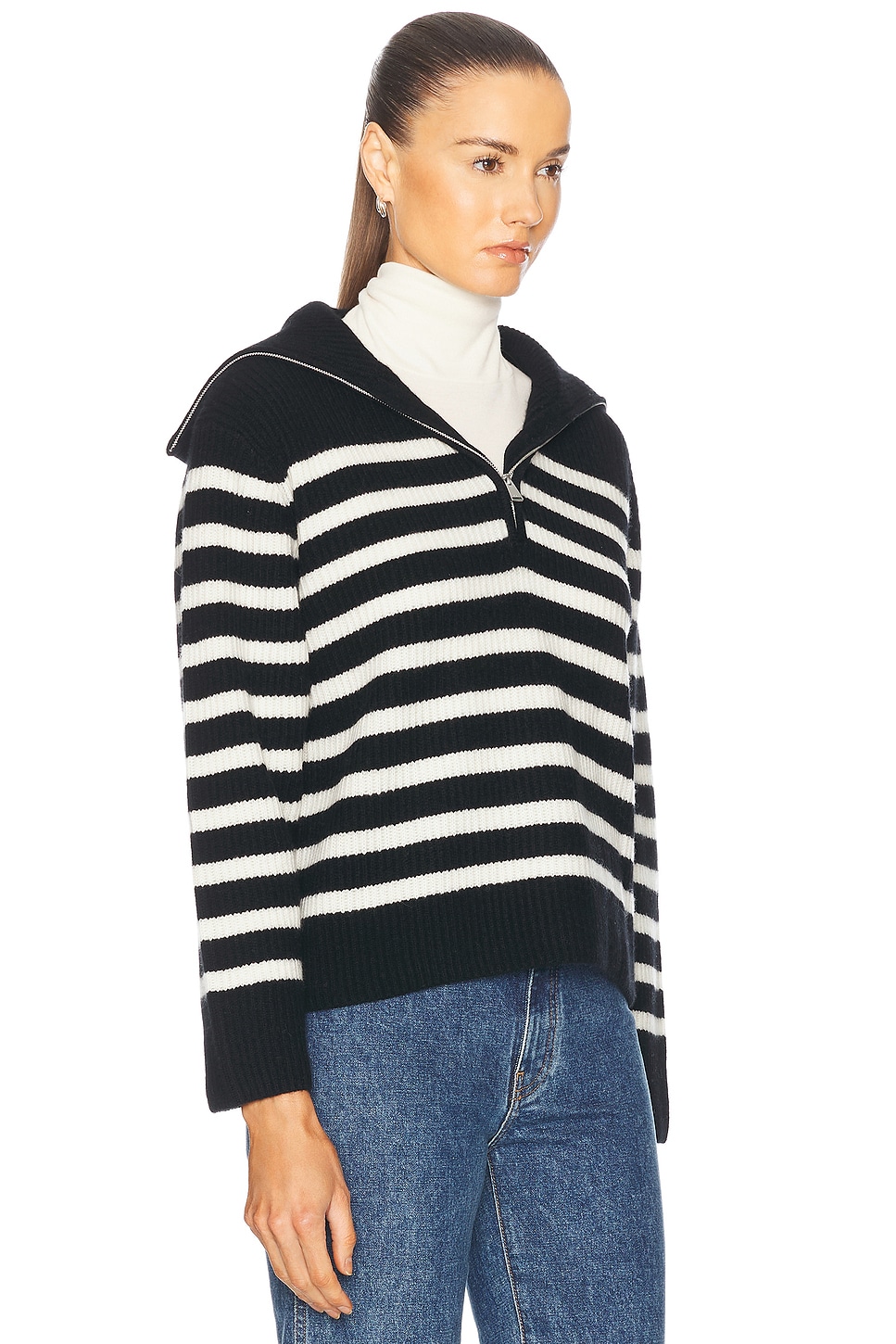 

Лэндри Свитер SIMKHAI, цвет Black Ivory Stripe