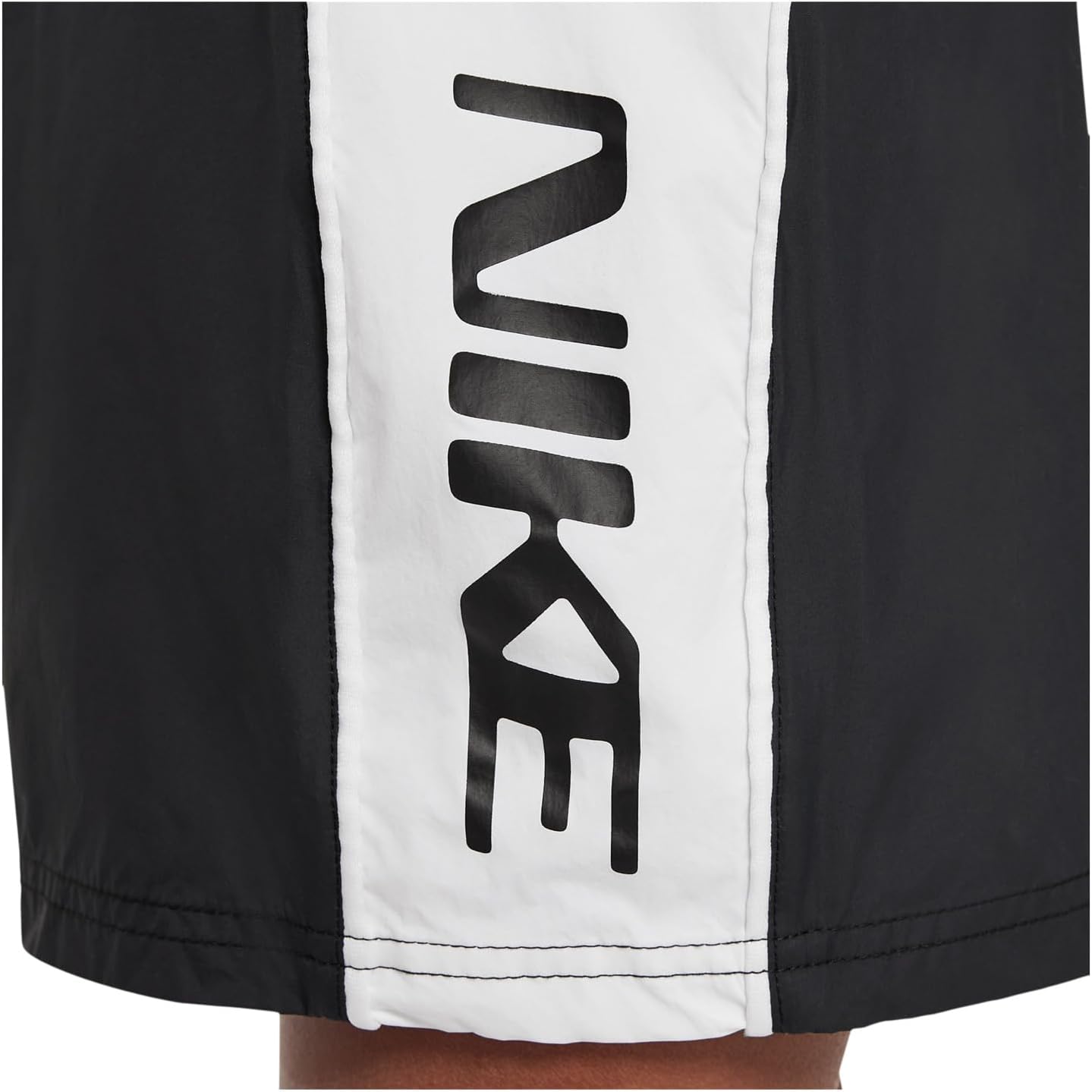 Шорты Nike Kids Sportswear Star Shorts, цвет Black/White/White — фото 4