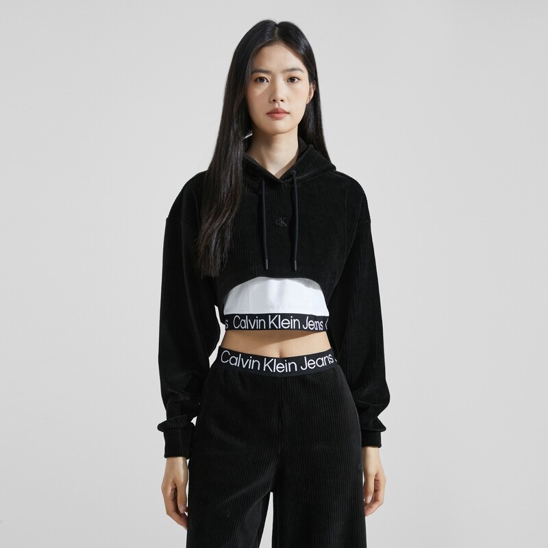 

Толстовка женская Calvin Klein Jeans с капюшоном, черный / белый