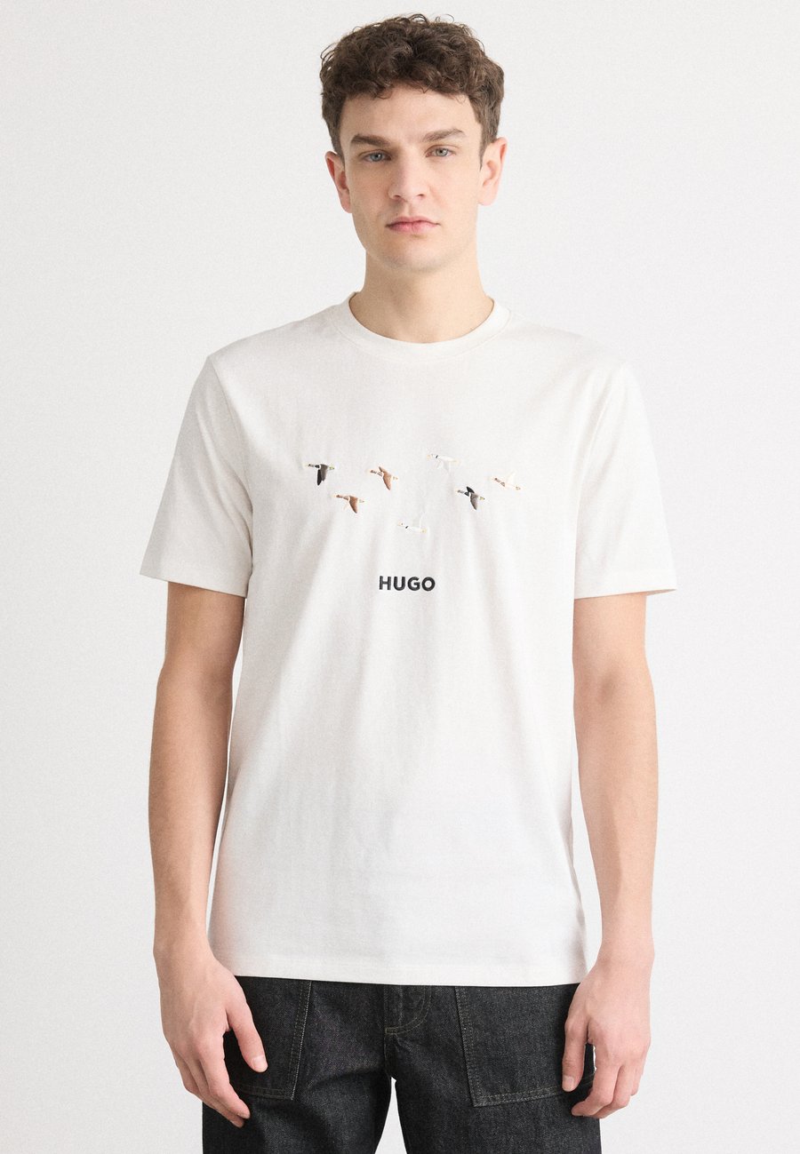 

Футболка HUGO DUGOLINI, Natural/Off-White
