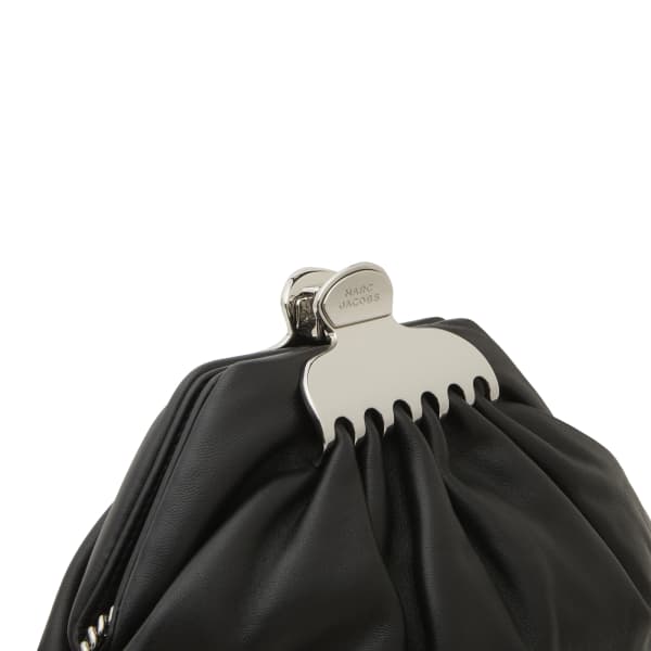 Маленькая сумочка-клатч с зажимом-крабиком Marc Jacobs, черный — фото 3